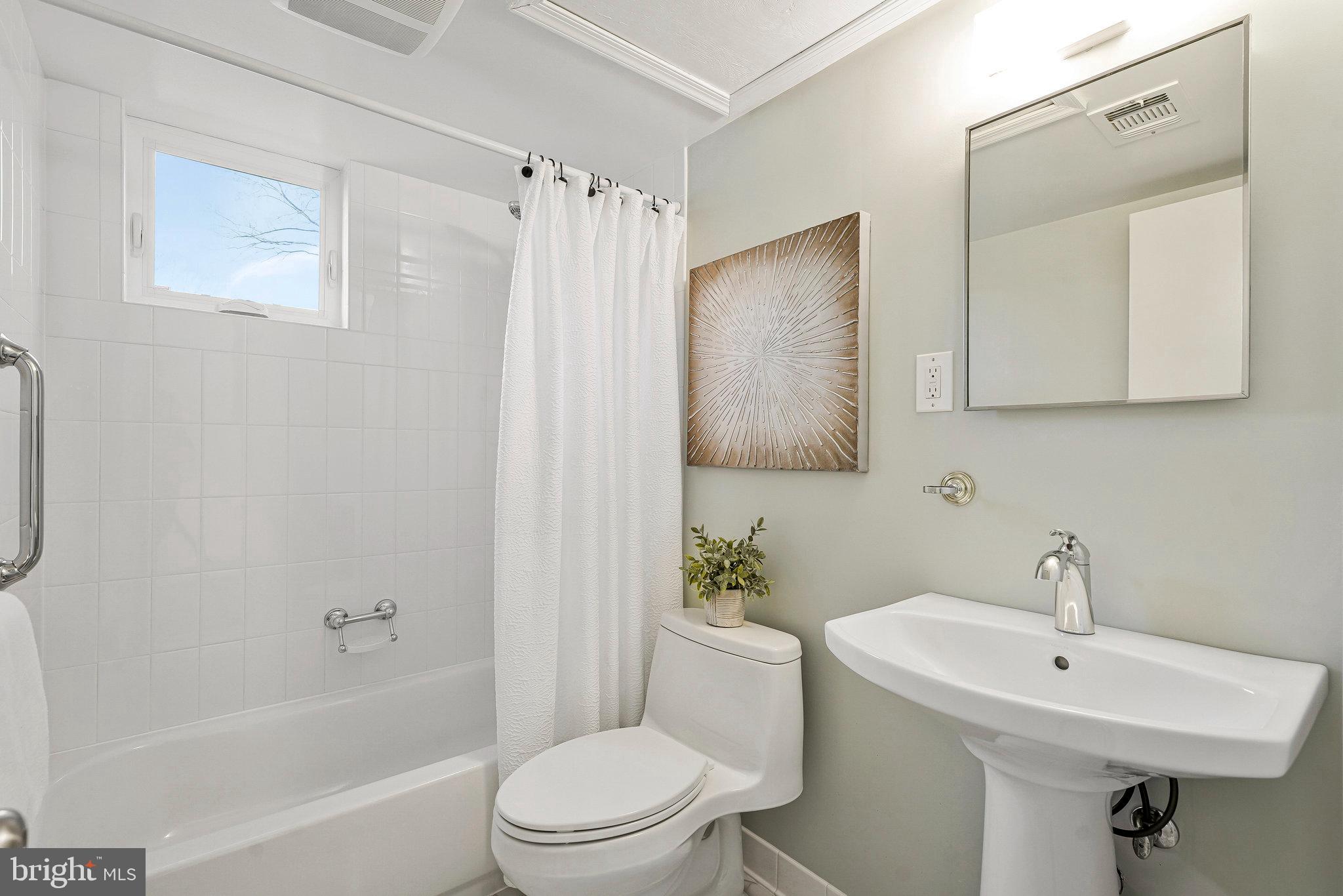 KINGS PARK WEST - Residential