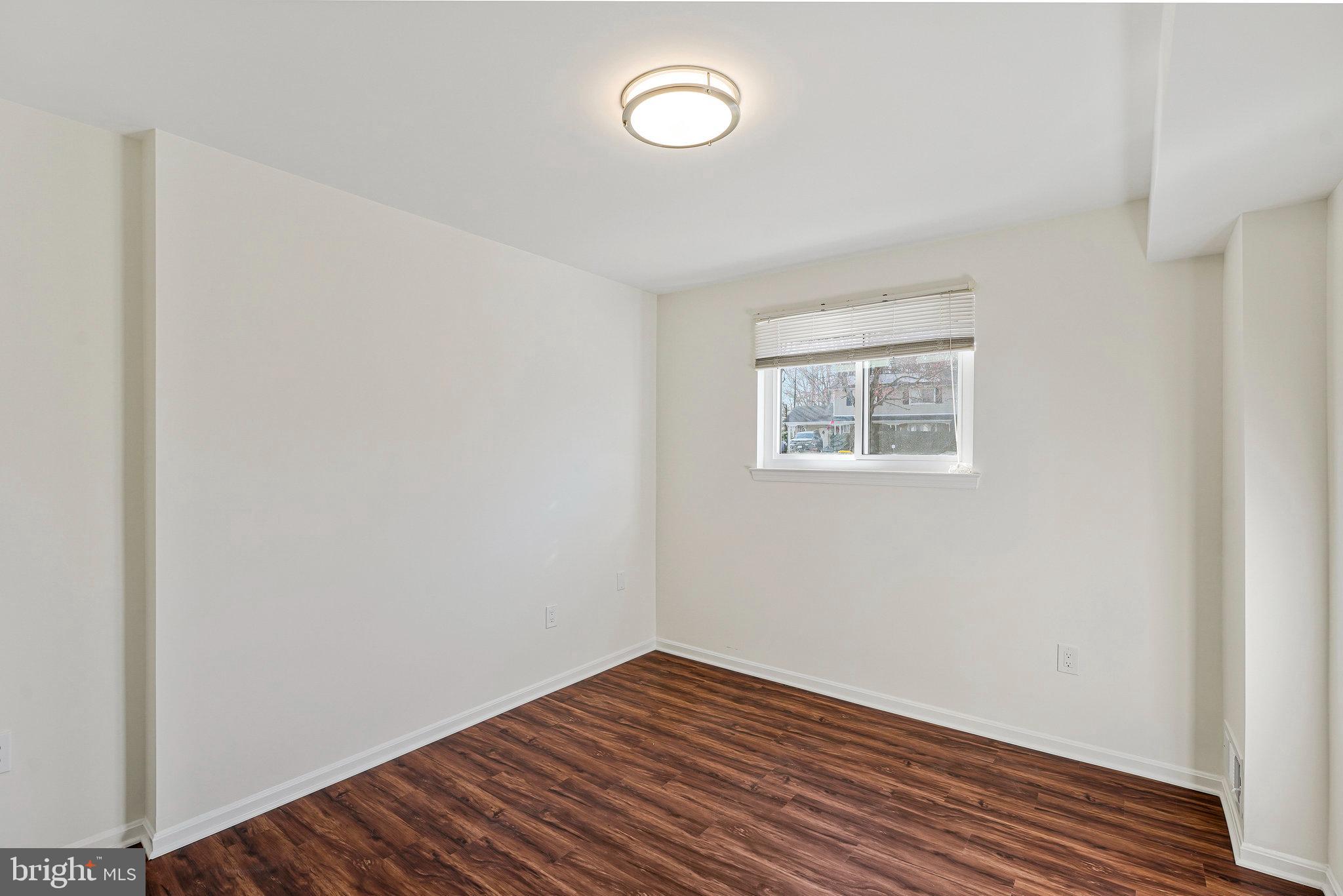 KINGS PARK WEST - Residential