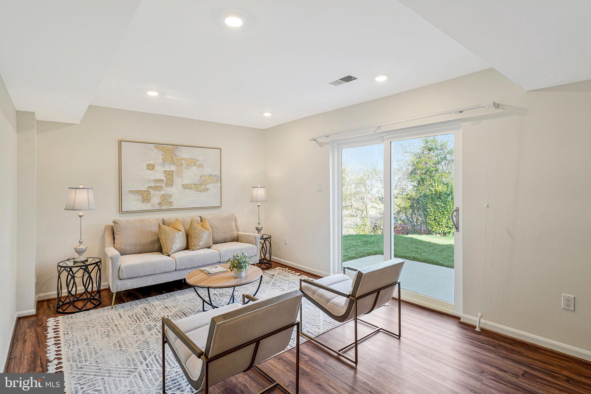 5347 GAINSBOROUGH DRIVE