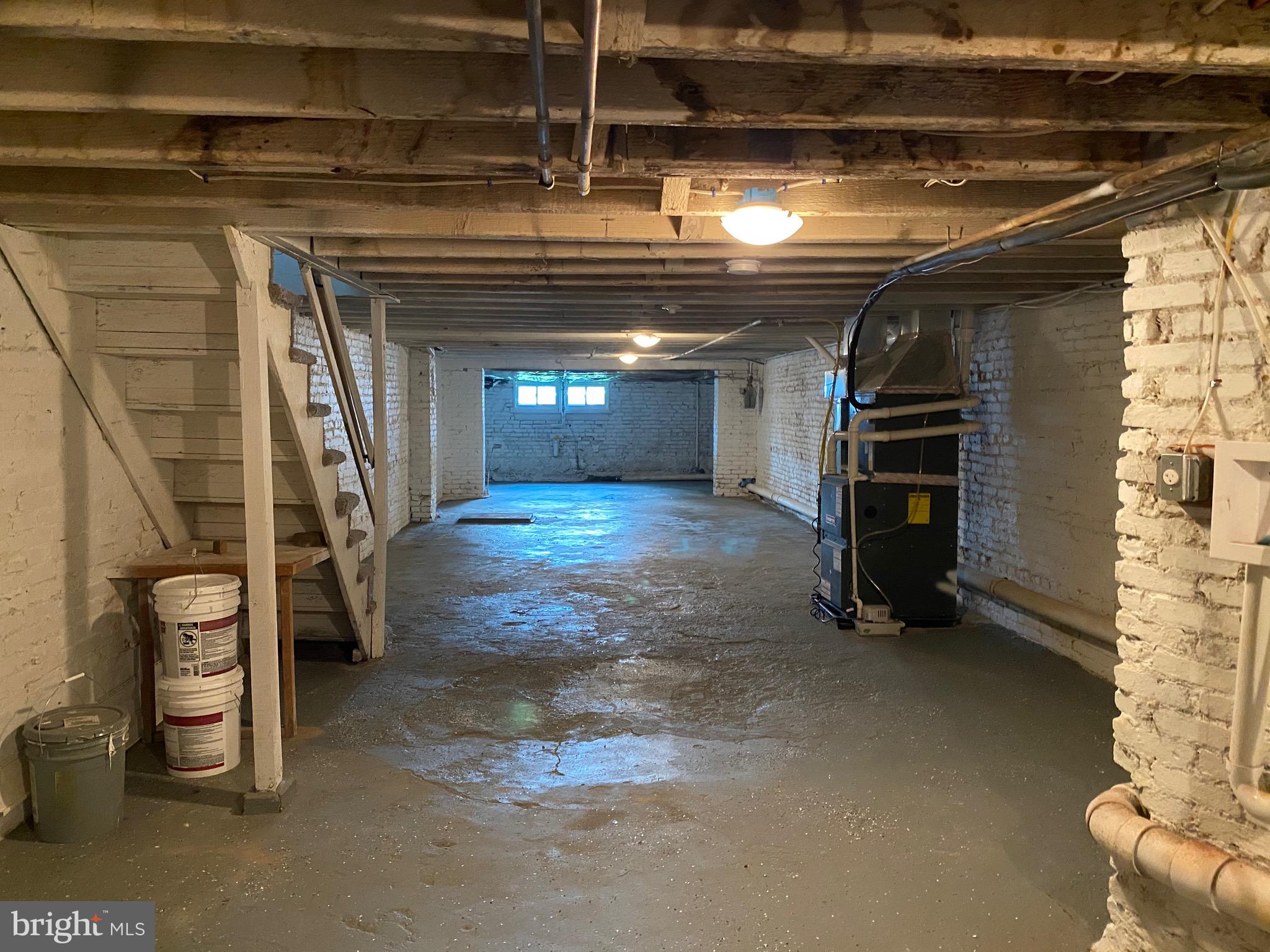 KERNEWOOD - Residential Lease