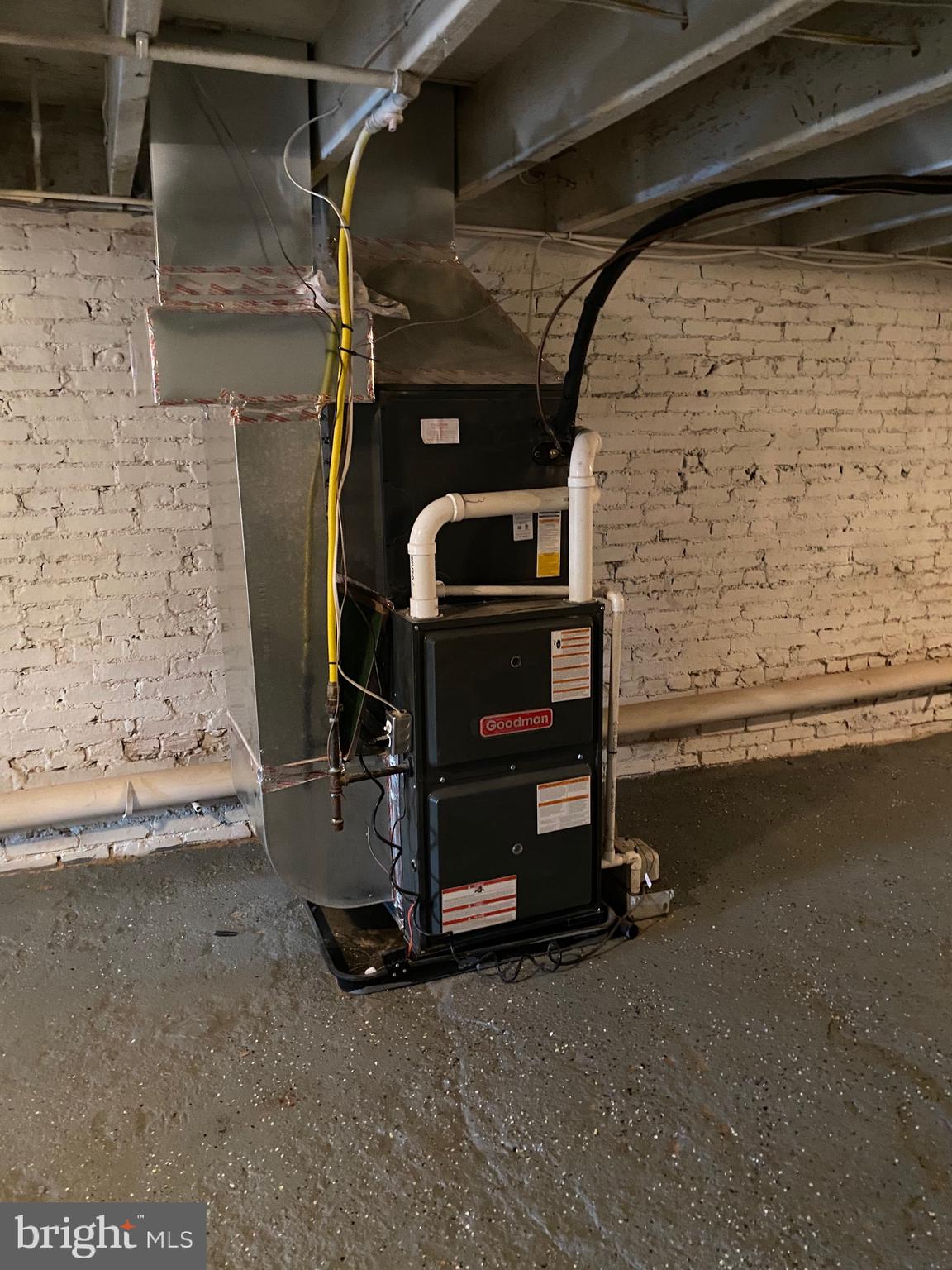 KERNEWOOD - Residential Lease