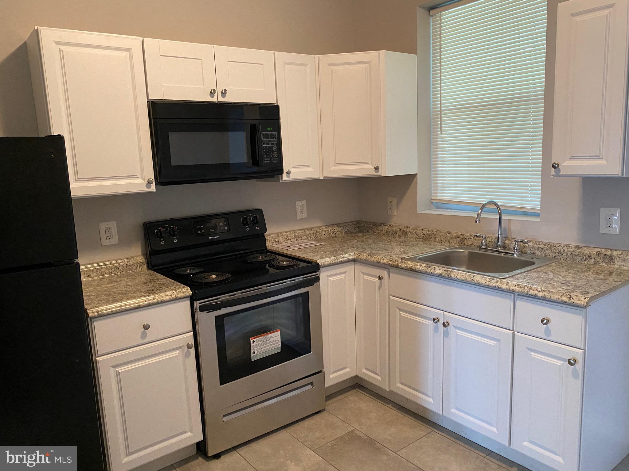 KERNEWOOD - Residential Lease