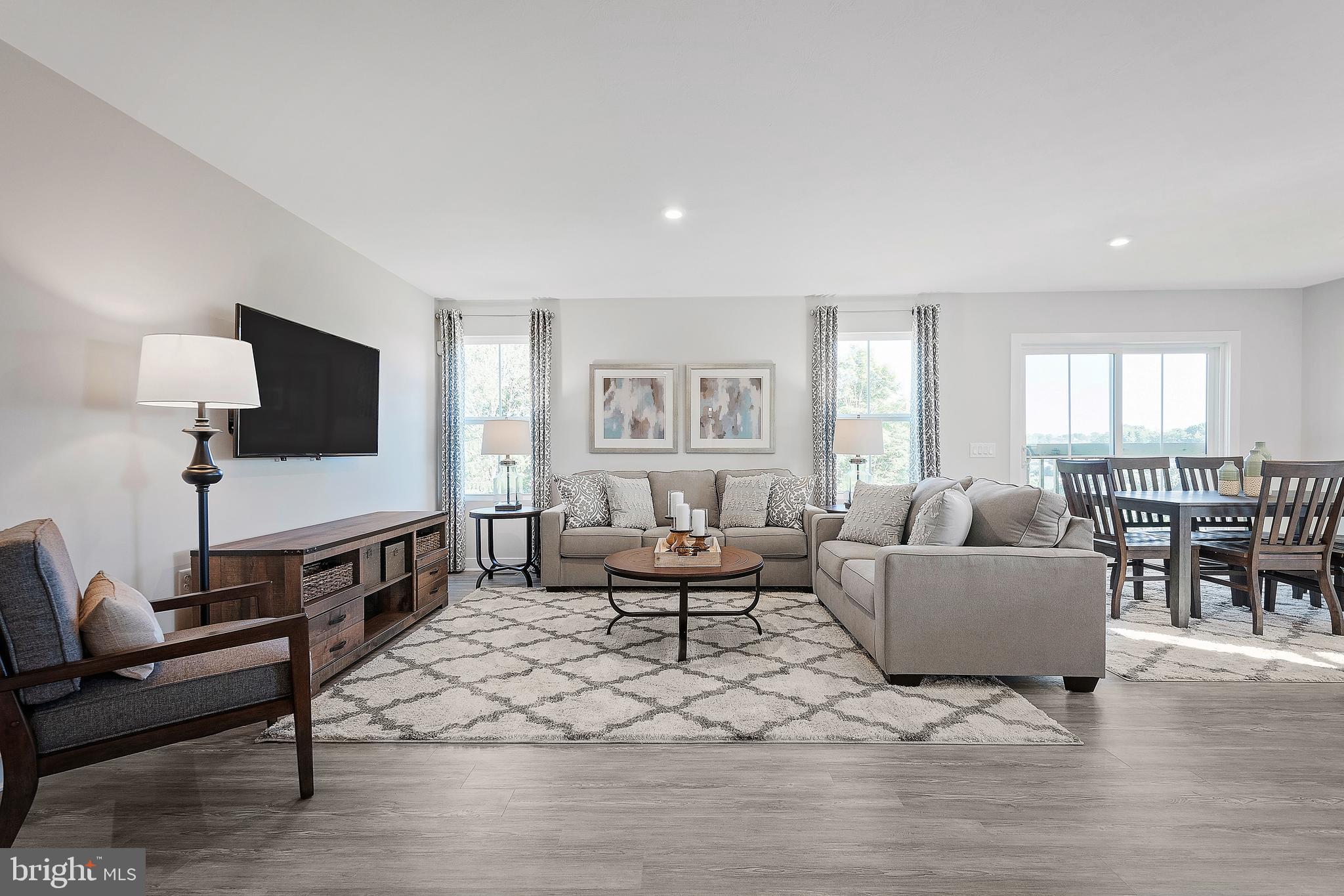 CARDINAL POINTE - Residential