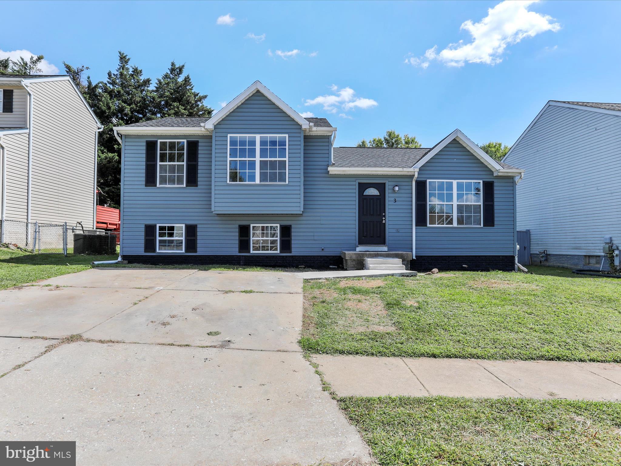 3 ROCKY LANE