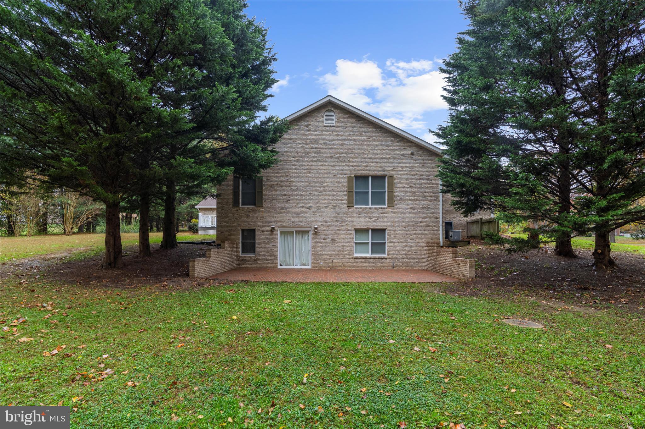 HUNTING CREEK WOODS - Residential