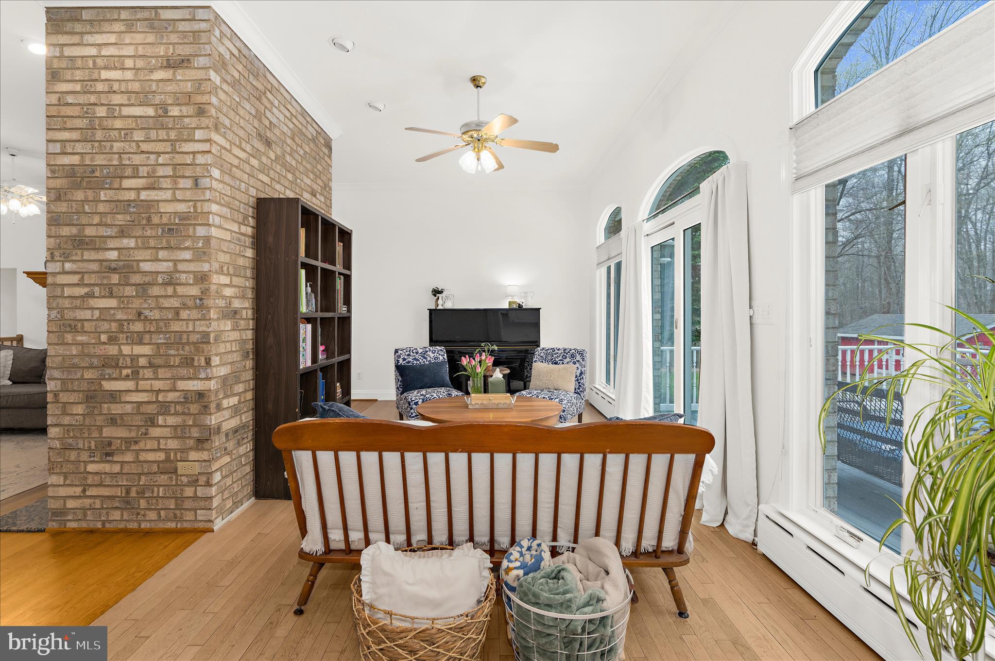 HUNTING CREEK WOODS - Residential