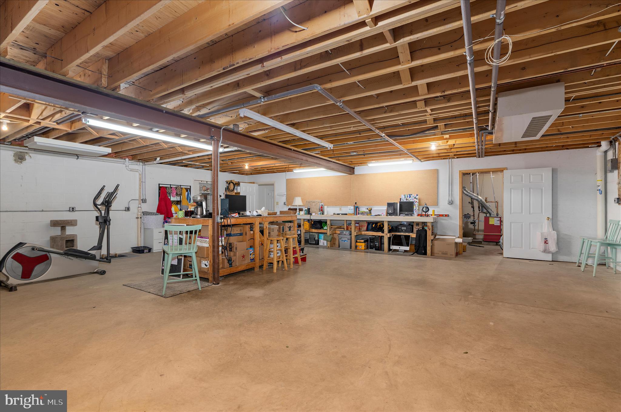 HUNTING CREEK WOODS - Residential