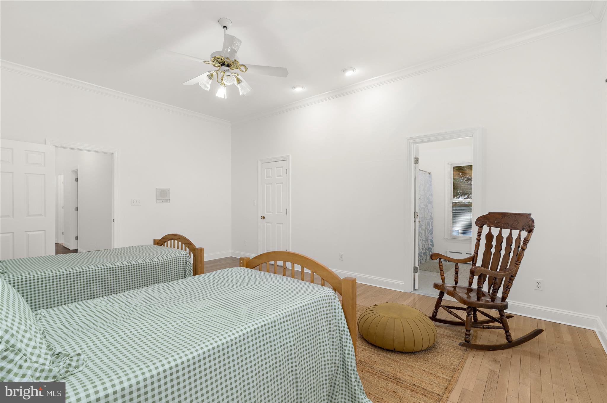 HUNTING CREEK WOODS - Residential