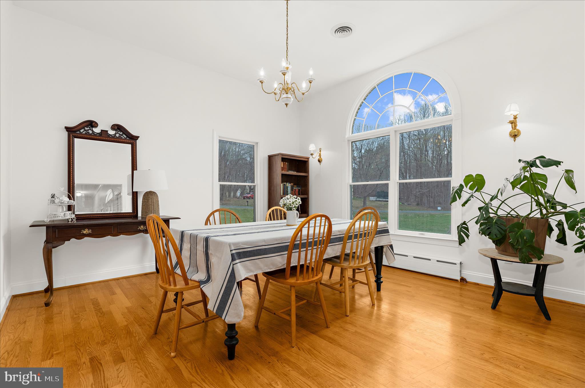 HUNTING CREEK WOODS - Residential