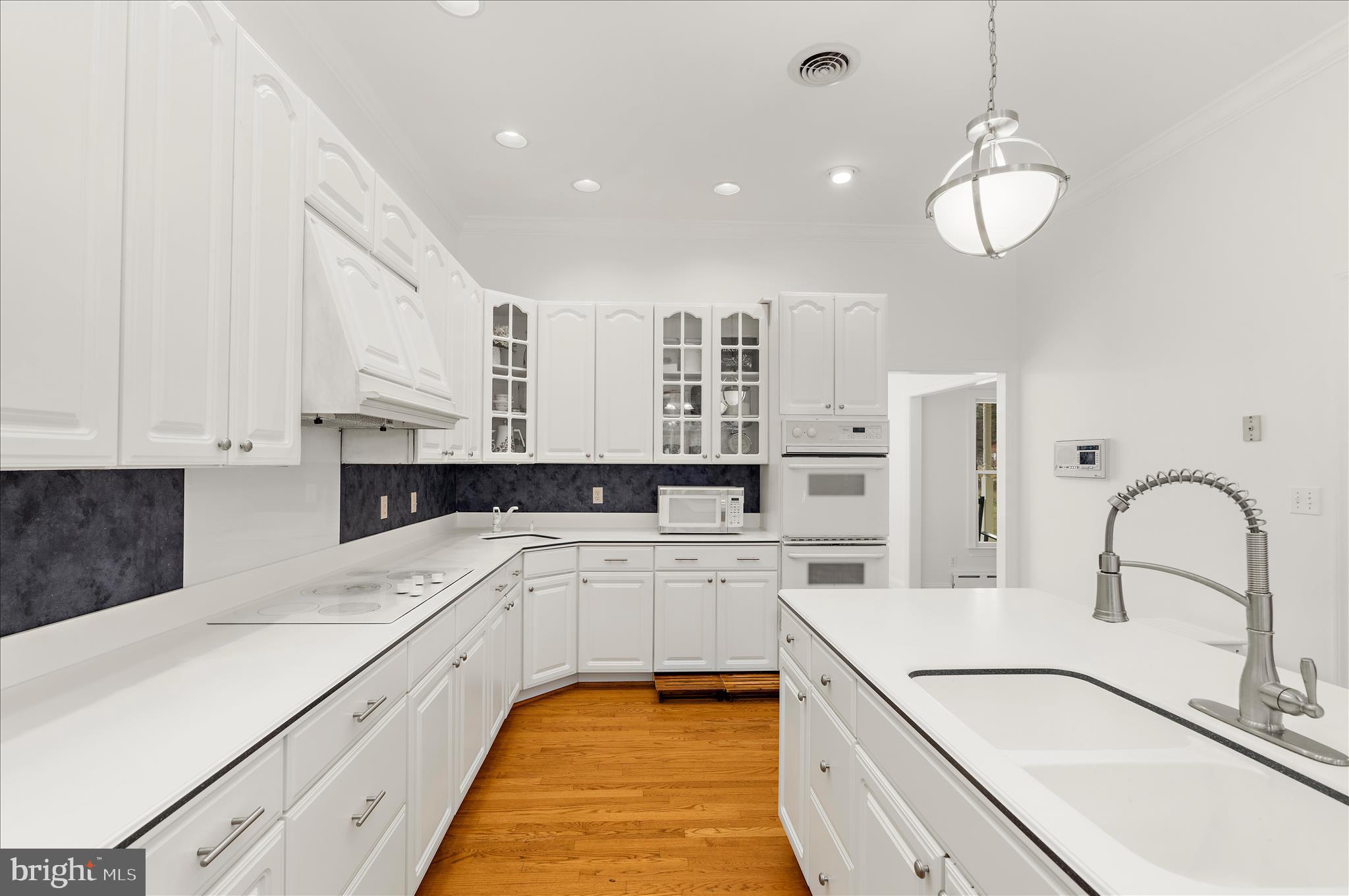 HUNTING CREEK WOODS - Residential