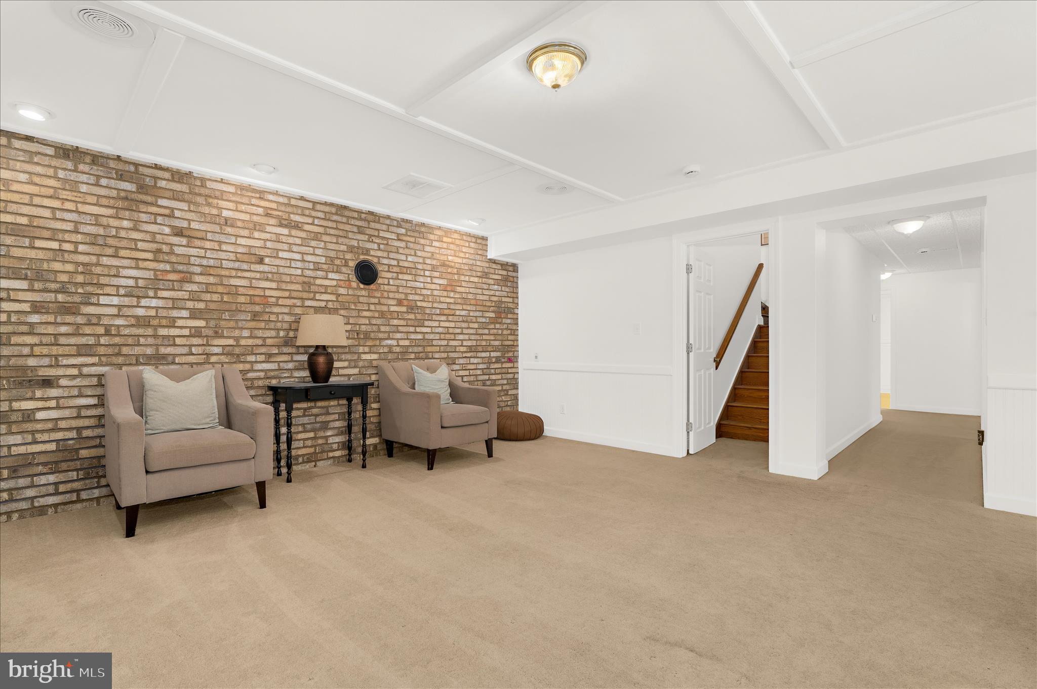 HUNTING CREEK WOODS - Residential