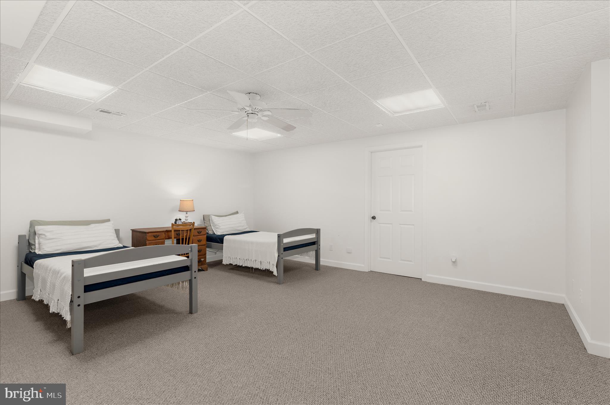 HUNTING CREEK WOODS - Residential