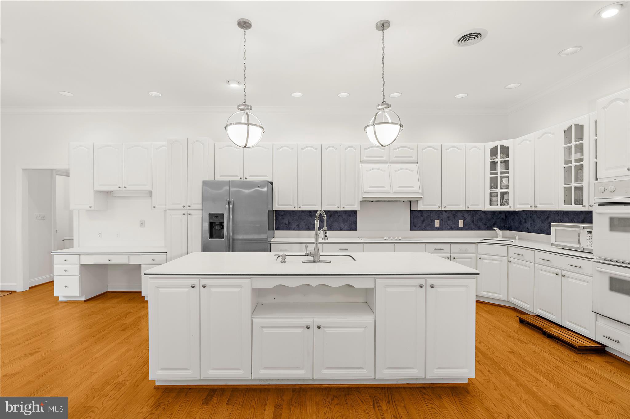 HUNTING CREEK WOODS - Residential