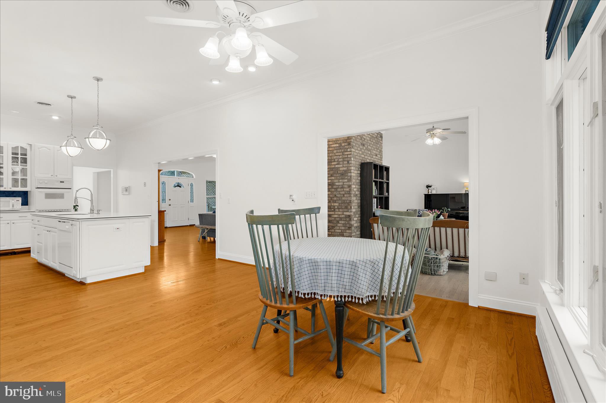 HUNTING CREEK WOODS - Residential