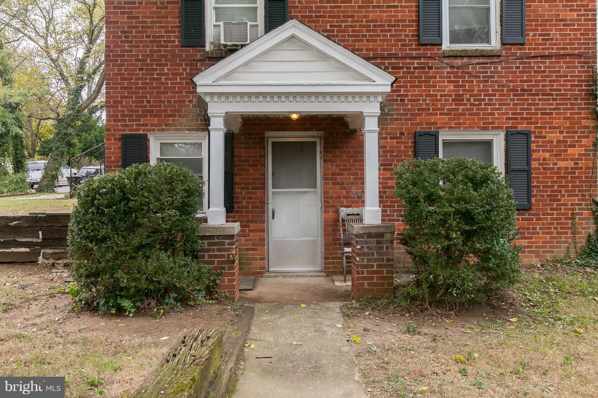 908 PROSPECT STREET 4