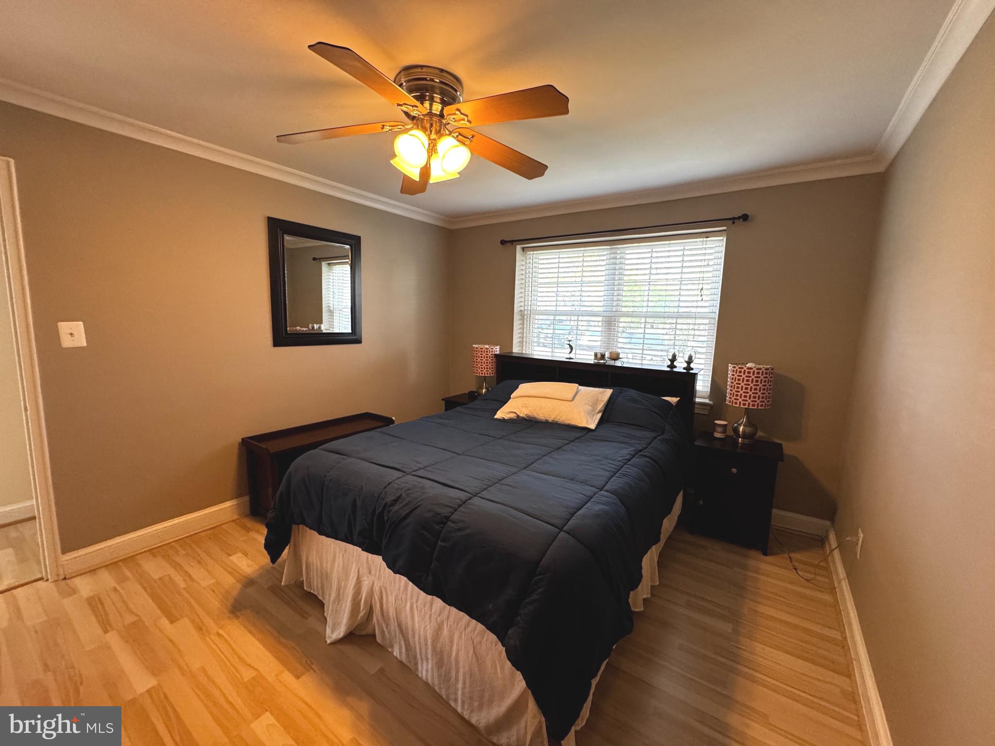 PALISADE GARDENS - Residential Lease