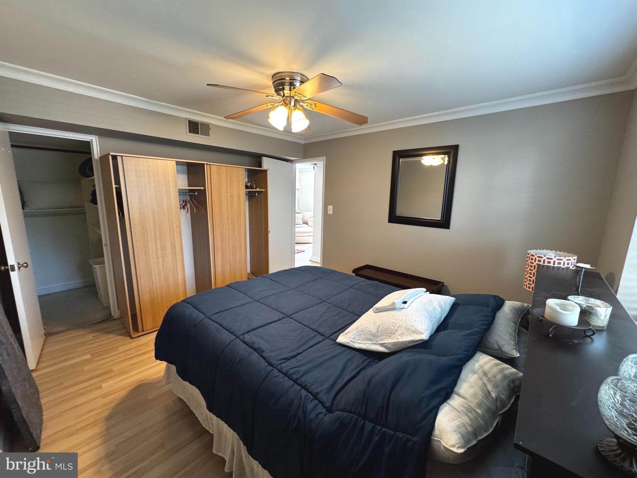 PALISADE GARDENS - Residential Lease