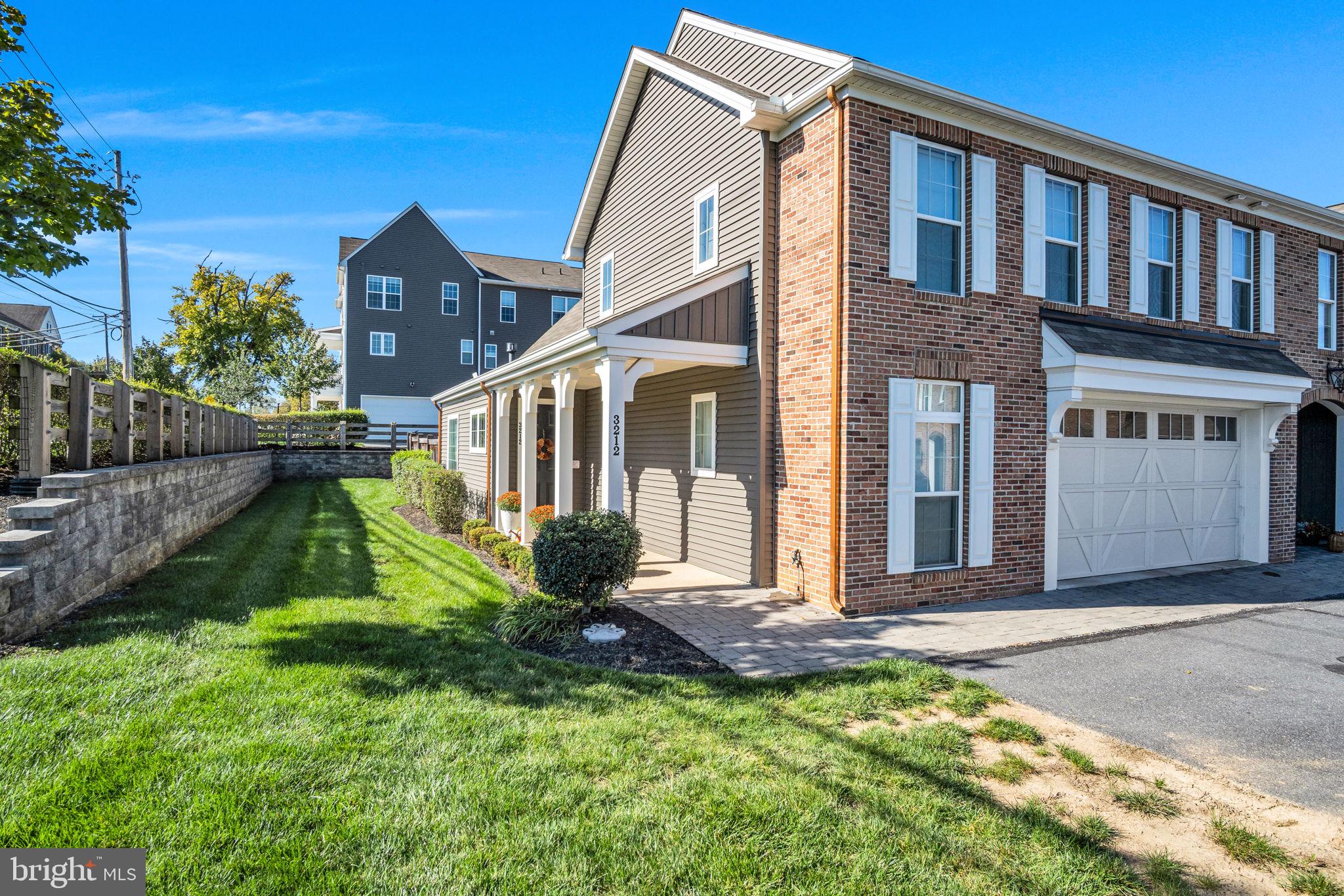 3212 SHULTZ PLACE