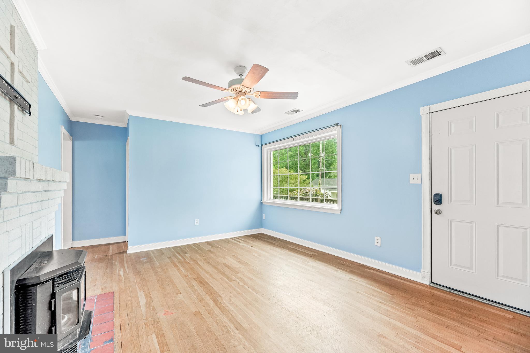 LONG BEACH - Residential Lease