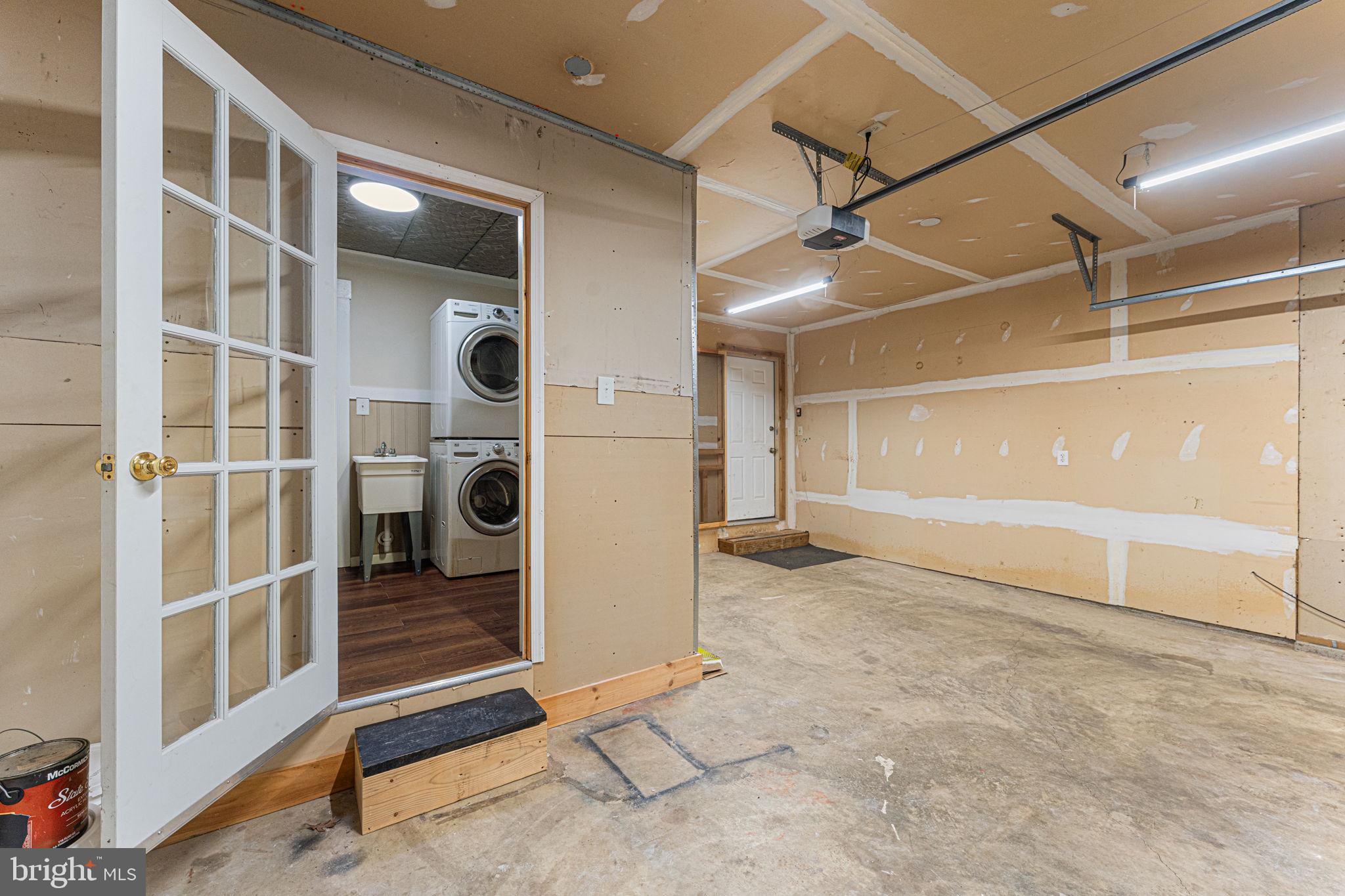 PERSIMMON HILLS - Residential