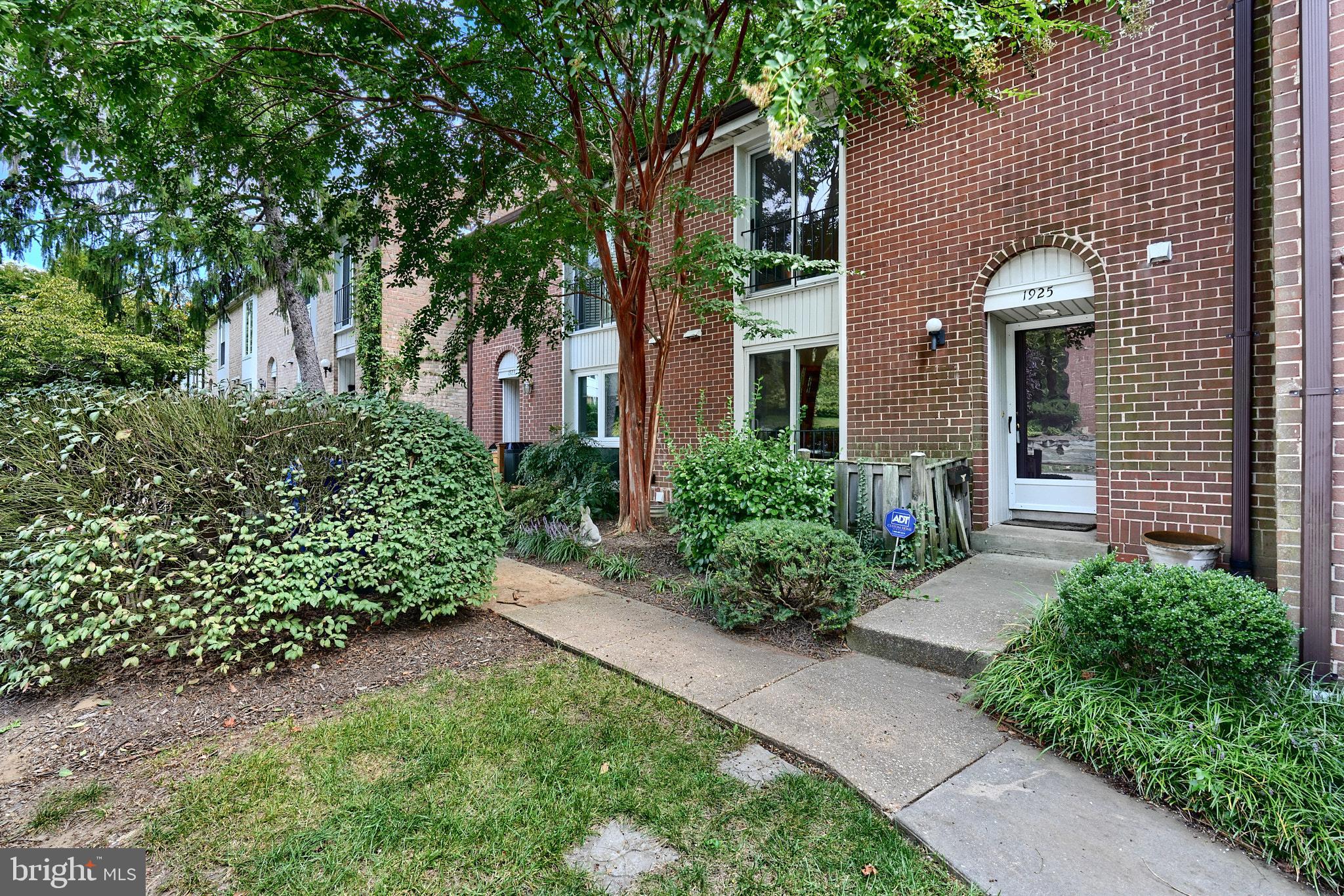 GREENBERRY WOODS - Residential