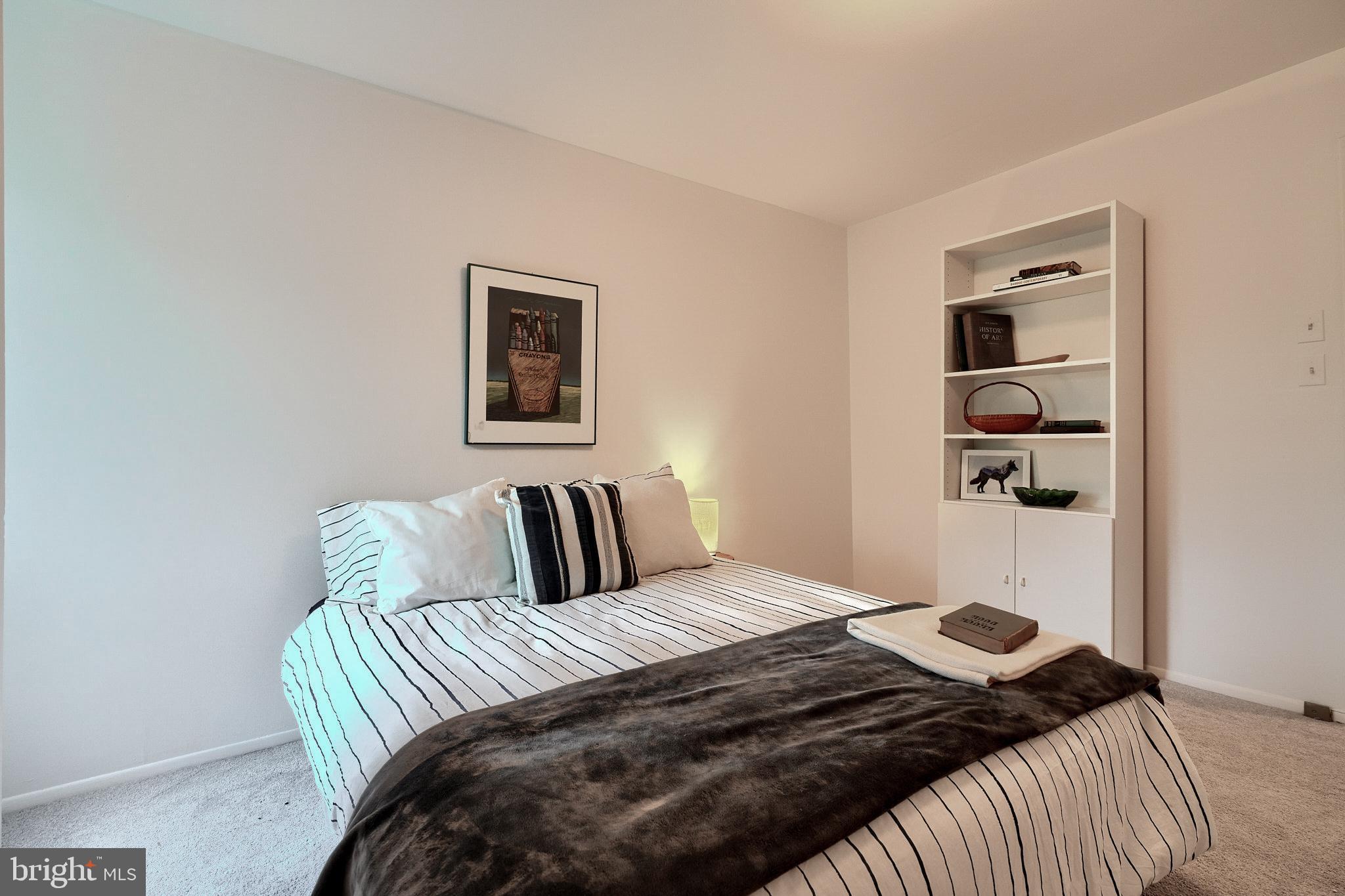 GREENBERRY WOODS - Residential