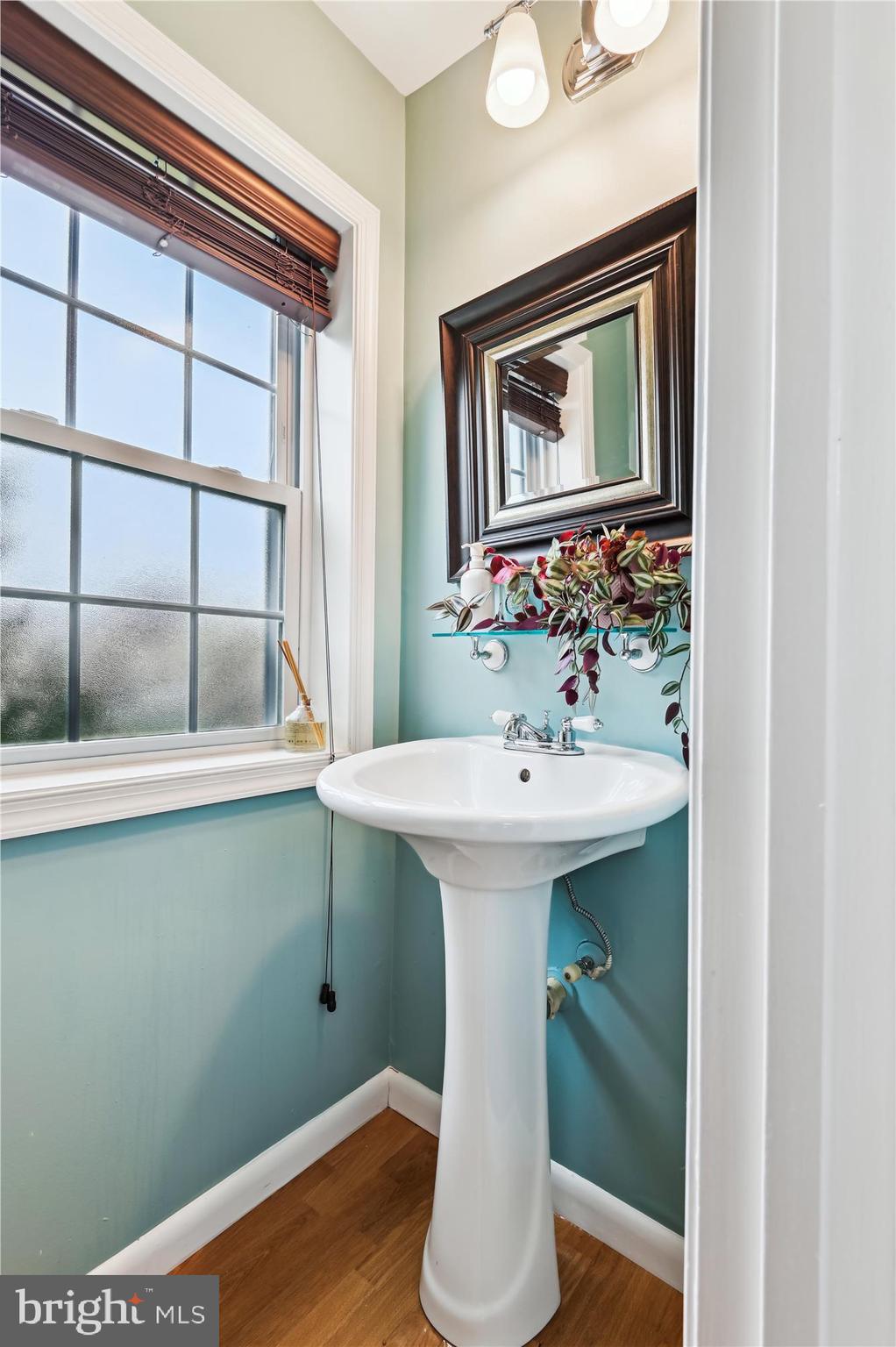 CROFTON MEWS CONDO - Residential