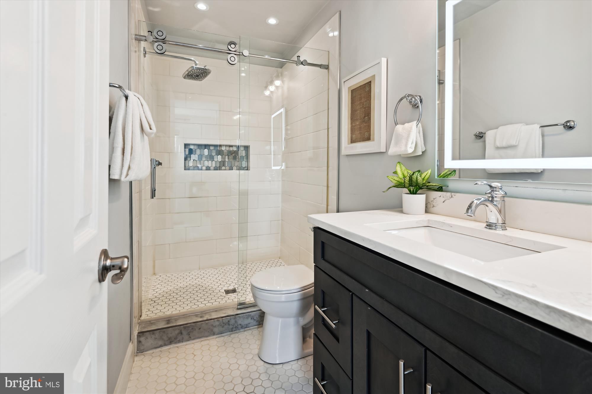 CROFTON MEWS CONDO - Residential