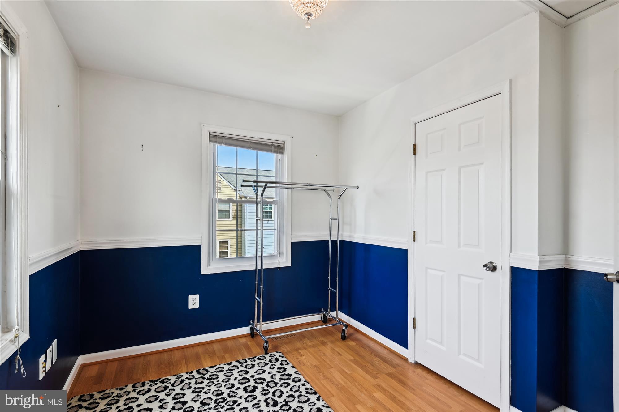 CROFTON MEWS CONDO - Residential