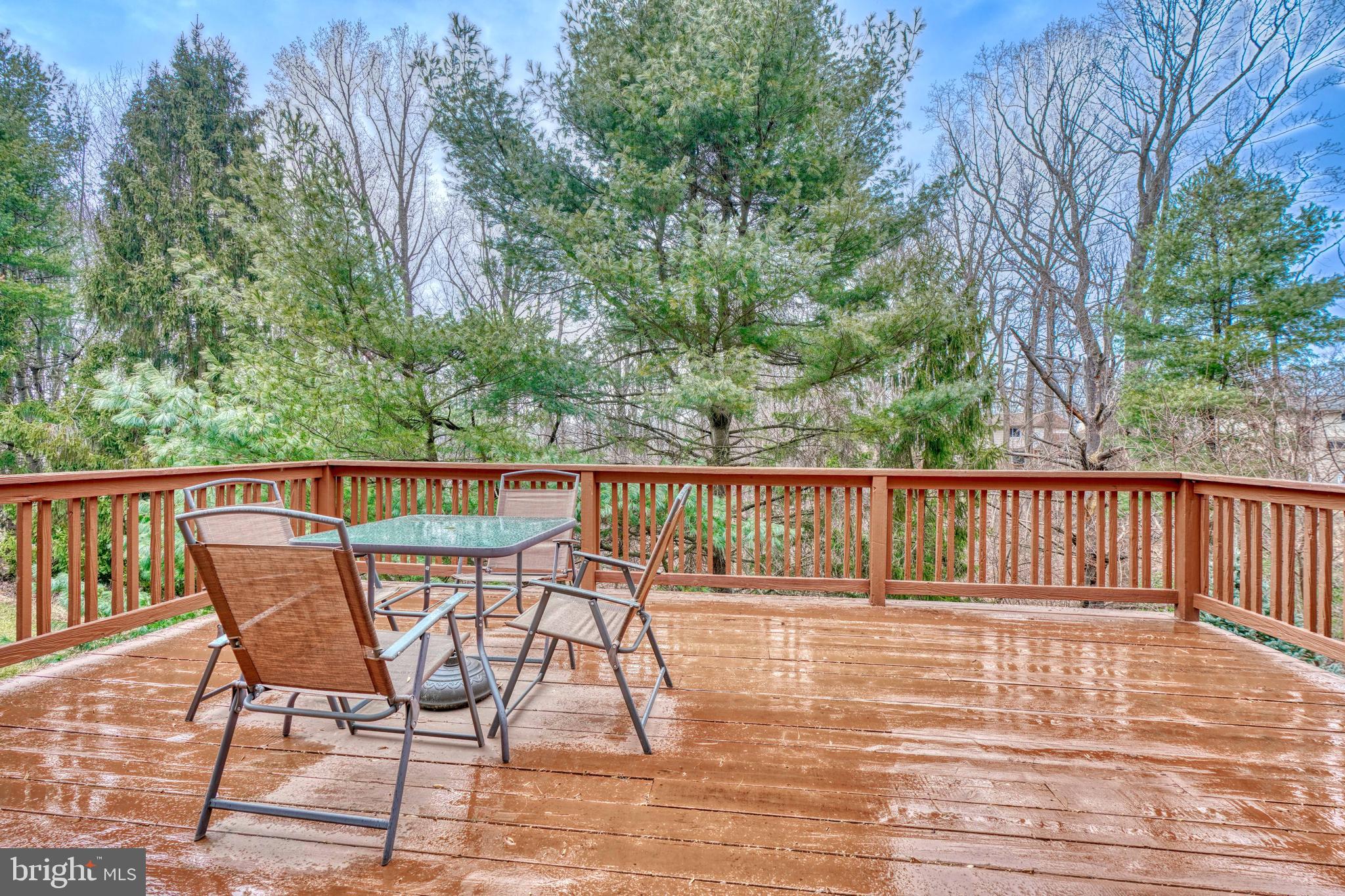 SUMMIT CHASE - Residential