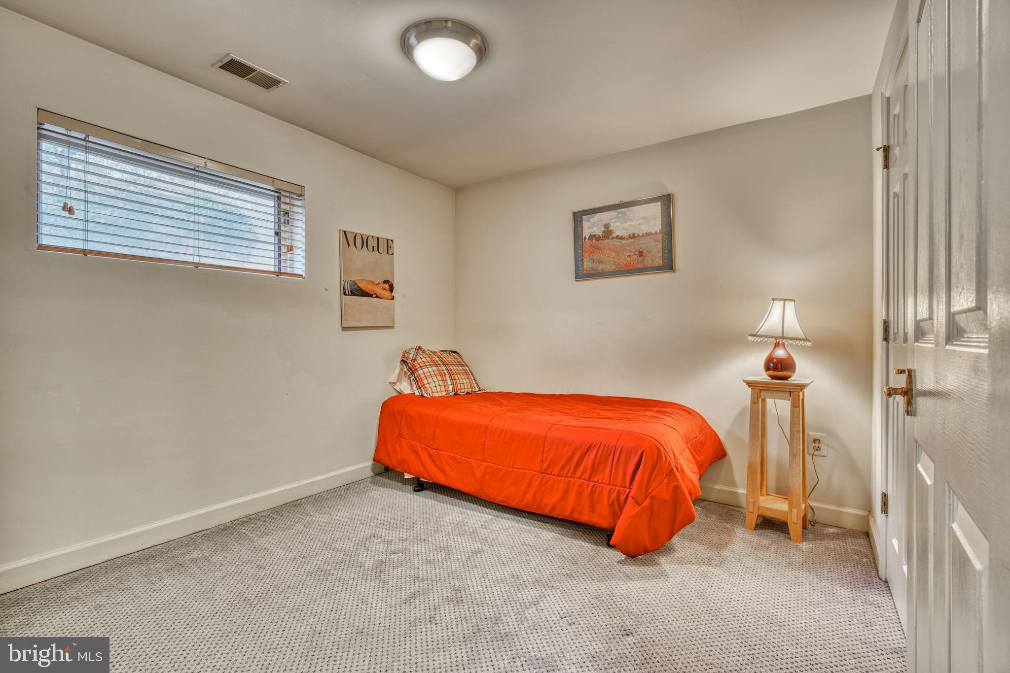 SUMMIT CHASE - Residential