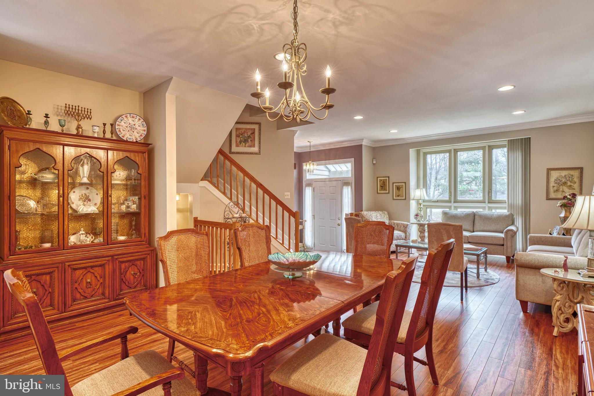 SUMMIT CHASE - Residential