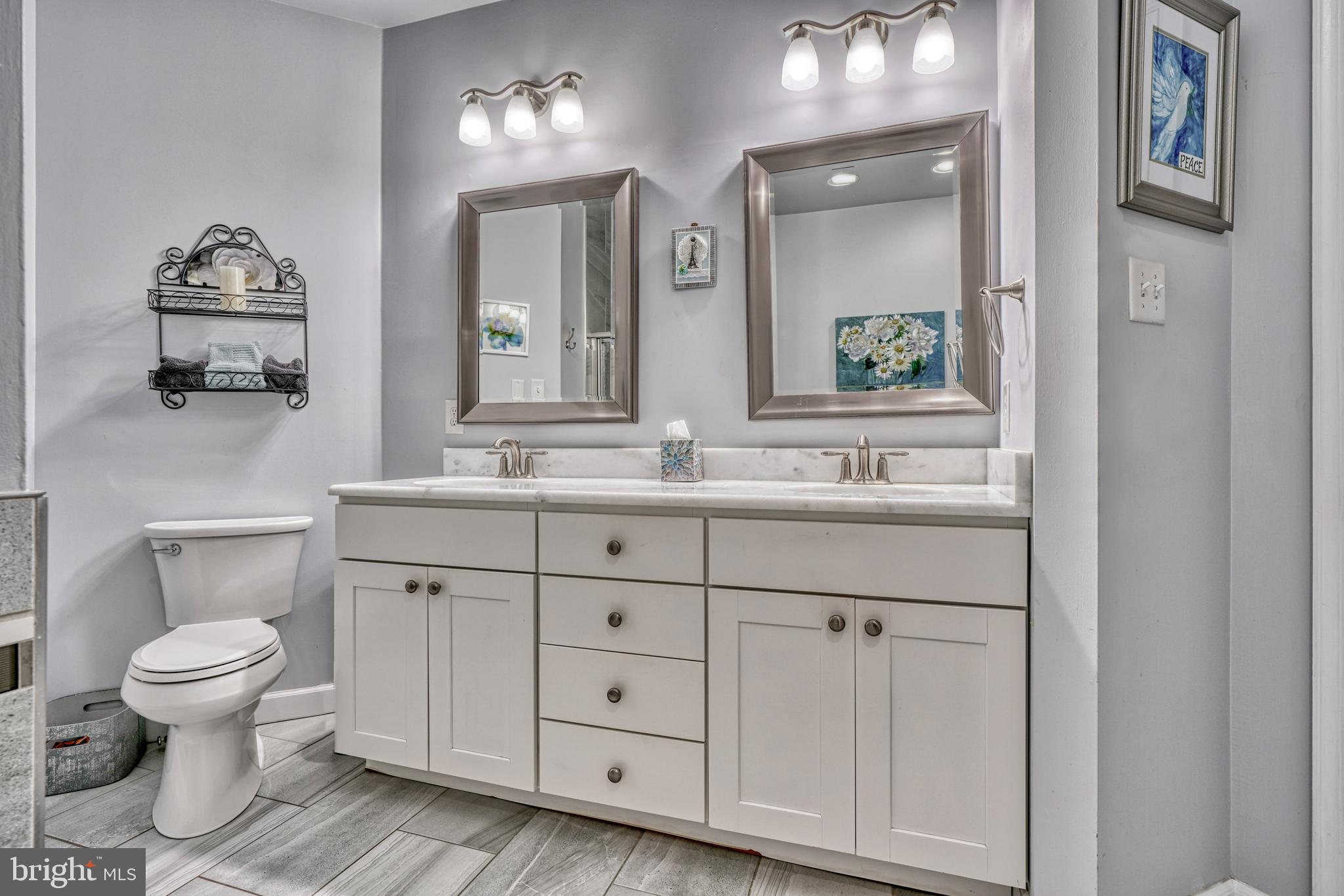 SUMMIT CHASE - Residential