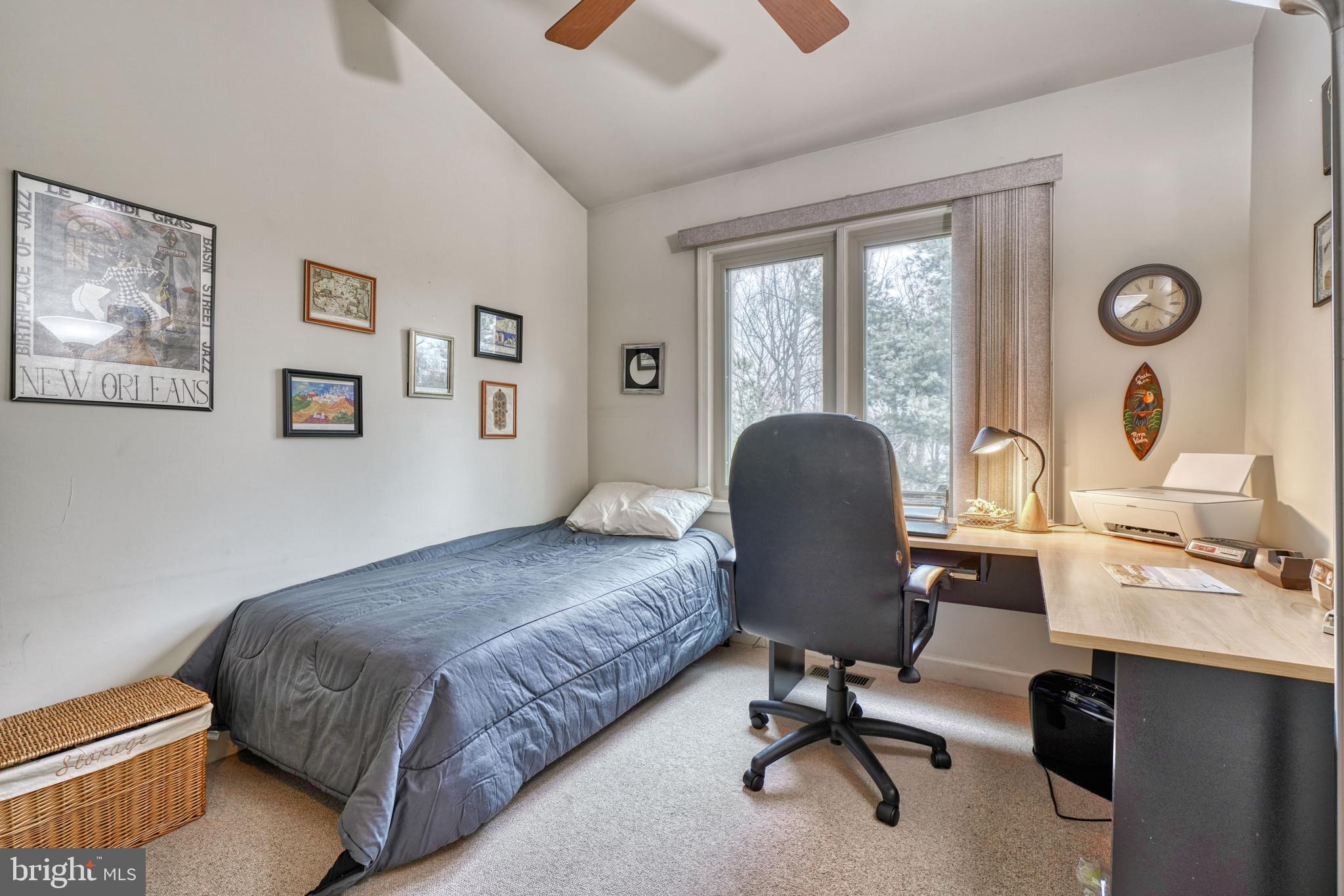 SUMMIT CHASE - Residential