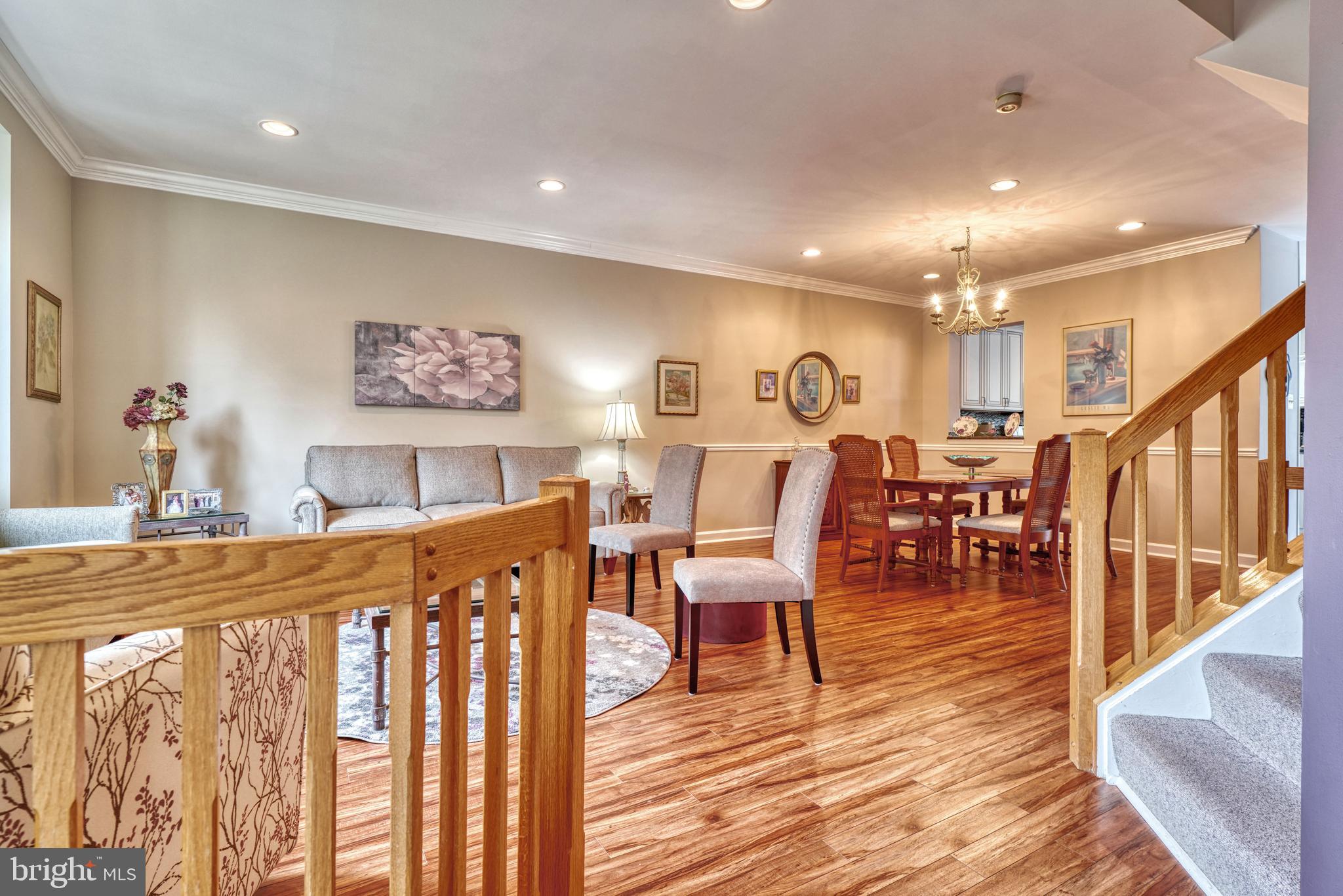 SUMMIT CHASE - Residential