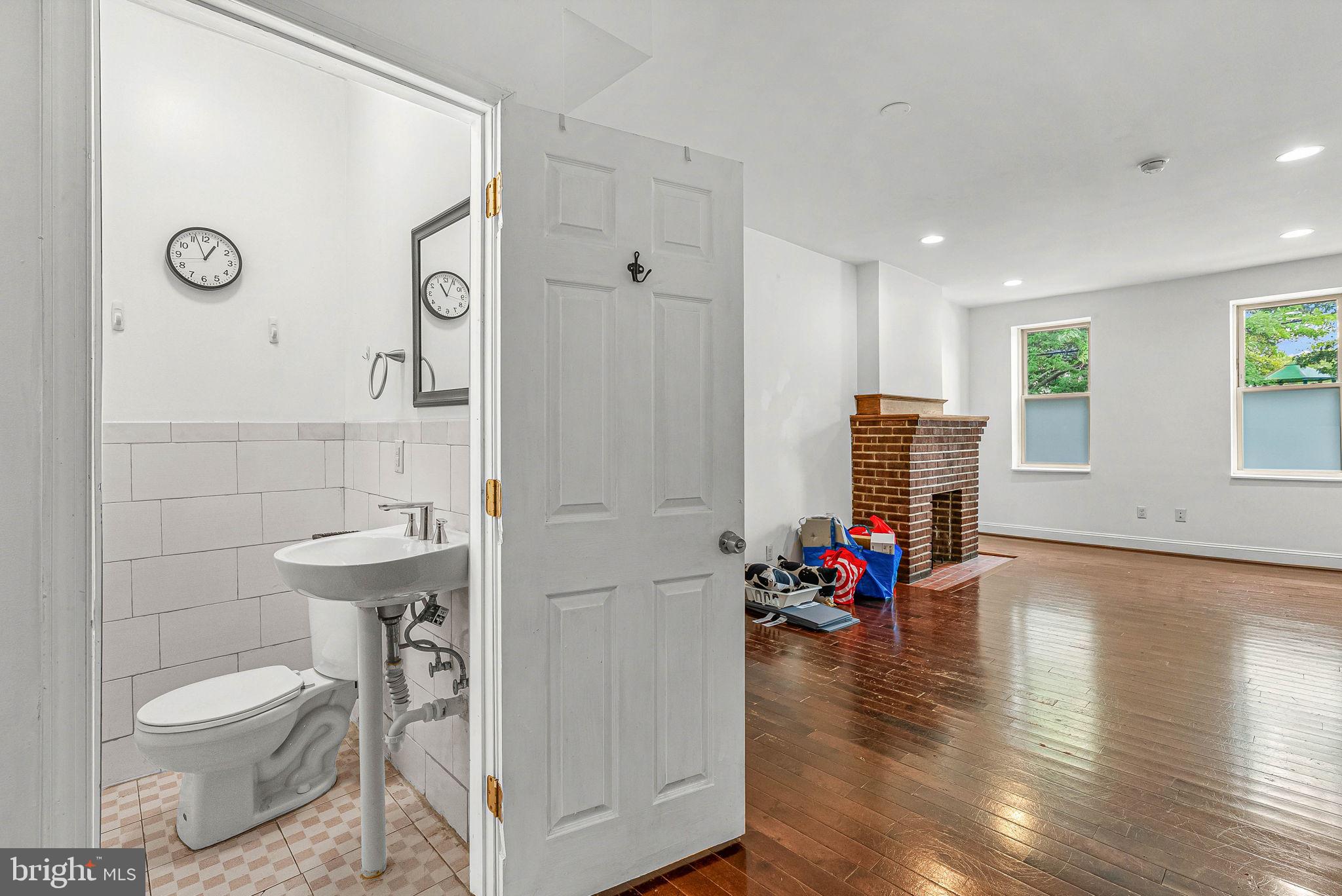 903 S 13TH STREET