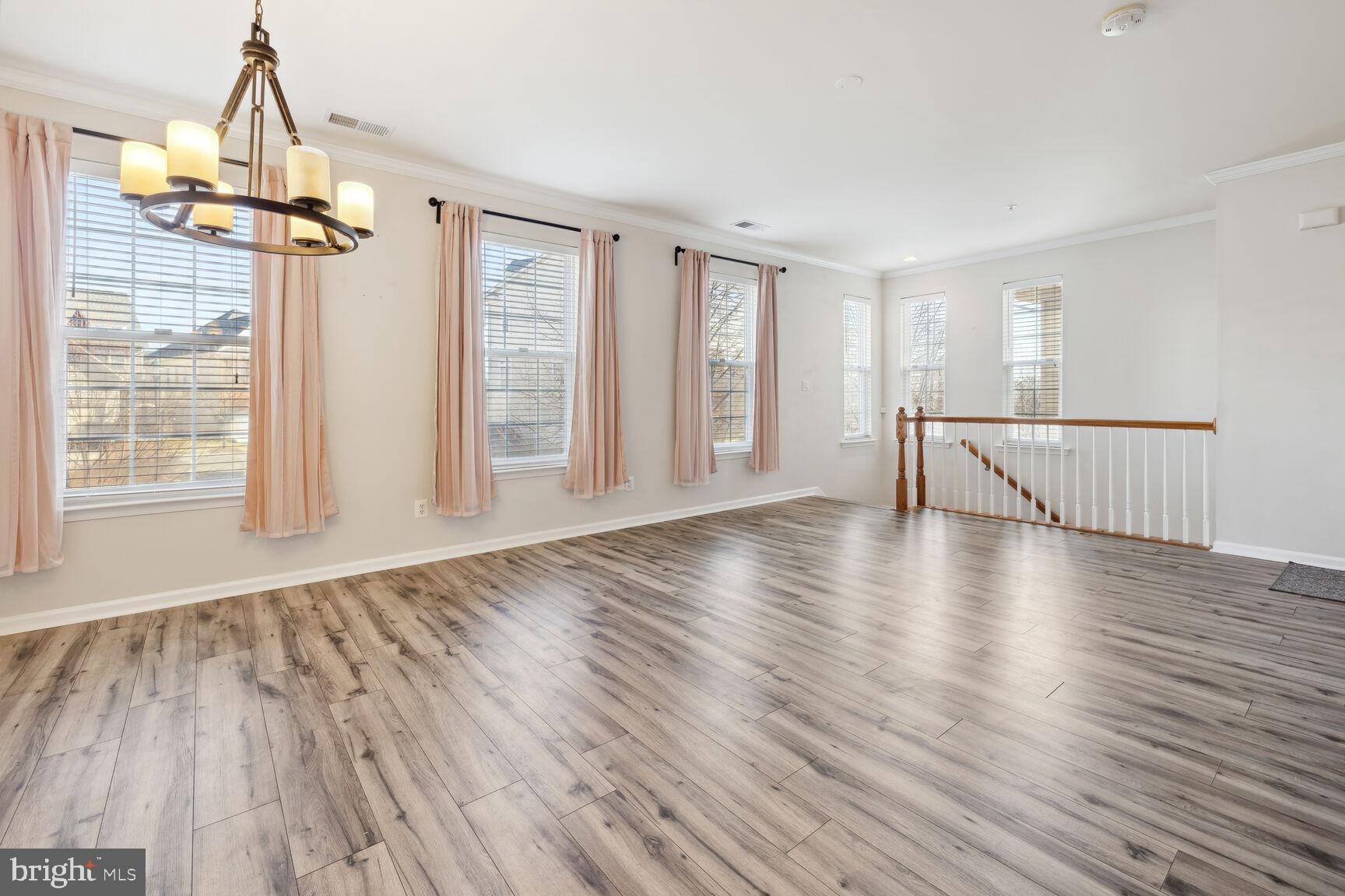 GATEWAY COMMONS - Residential Lease