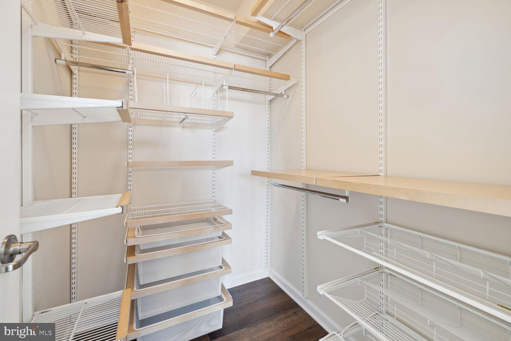 GATEWAY COMMONS - Residential Lease