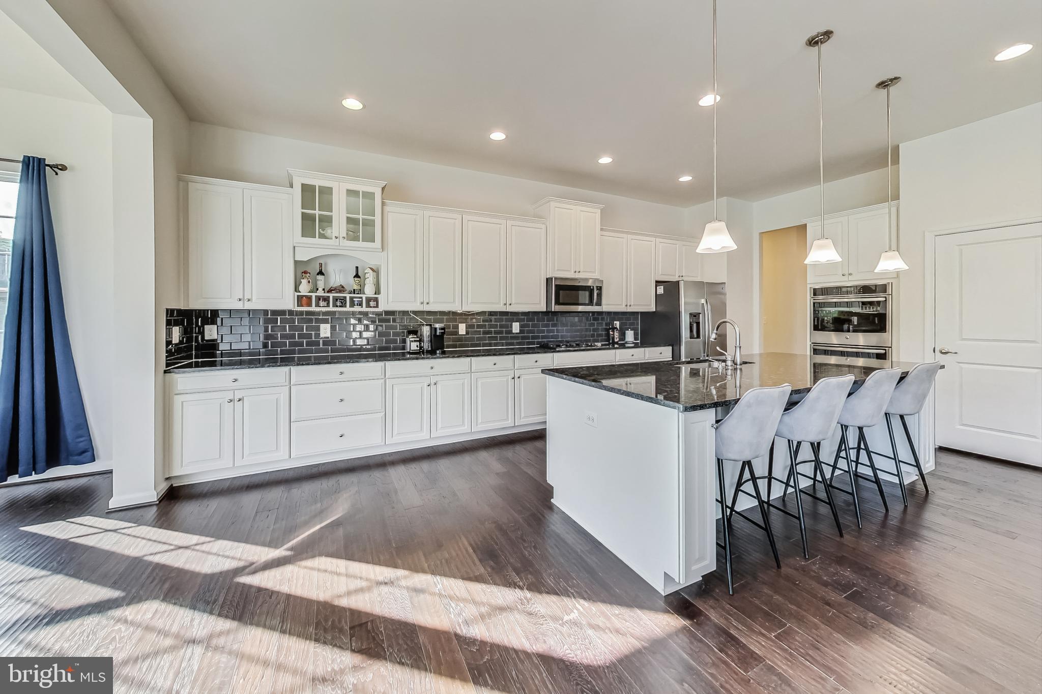 MARBURY - Residential