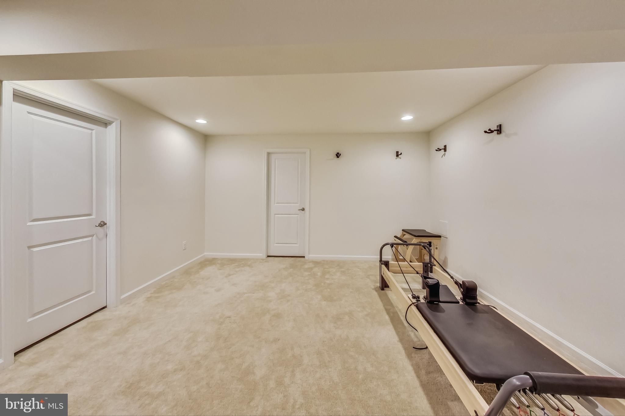 MARBURY - Residential