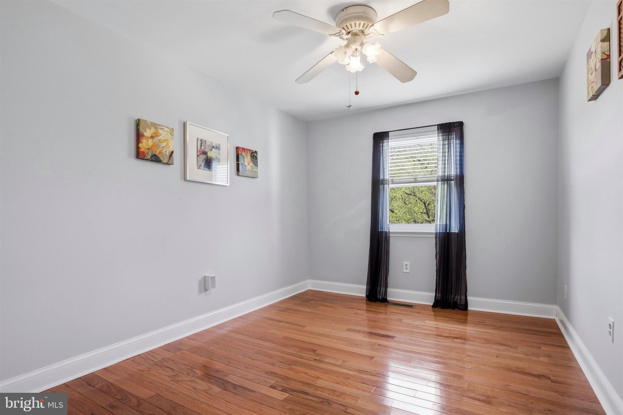 LAFAYETTE HILL - Residential