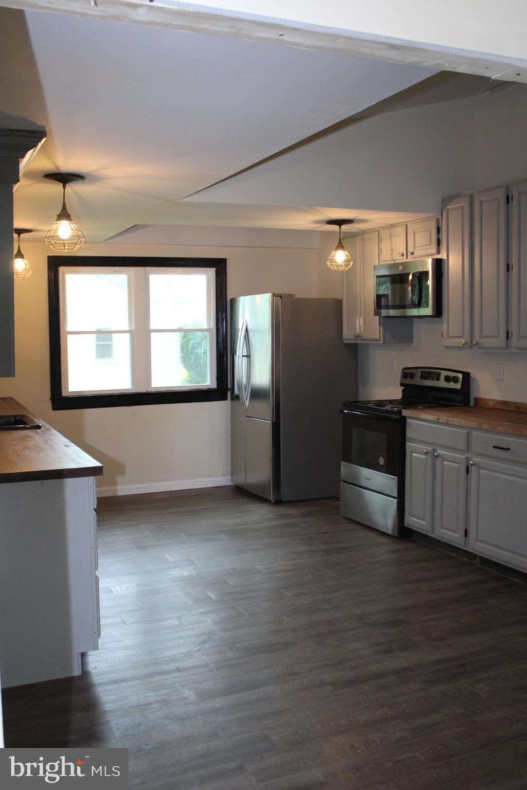 401 N MAIN STREET