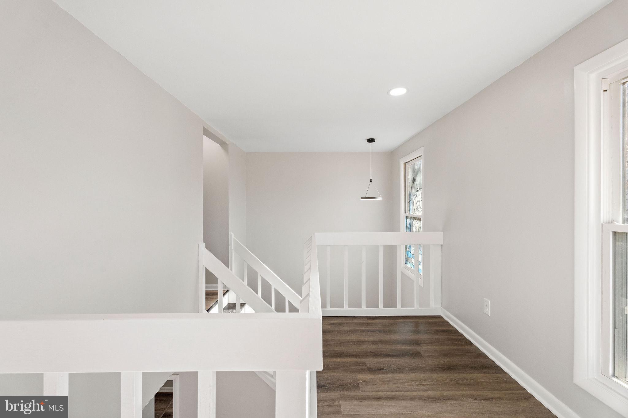 ASHBROOK - Residential