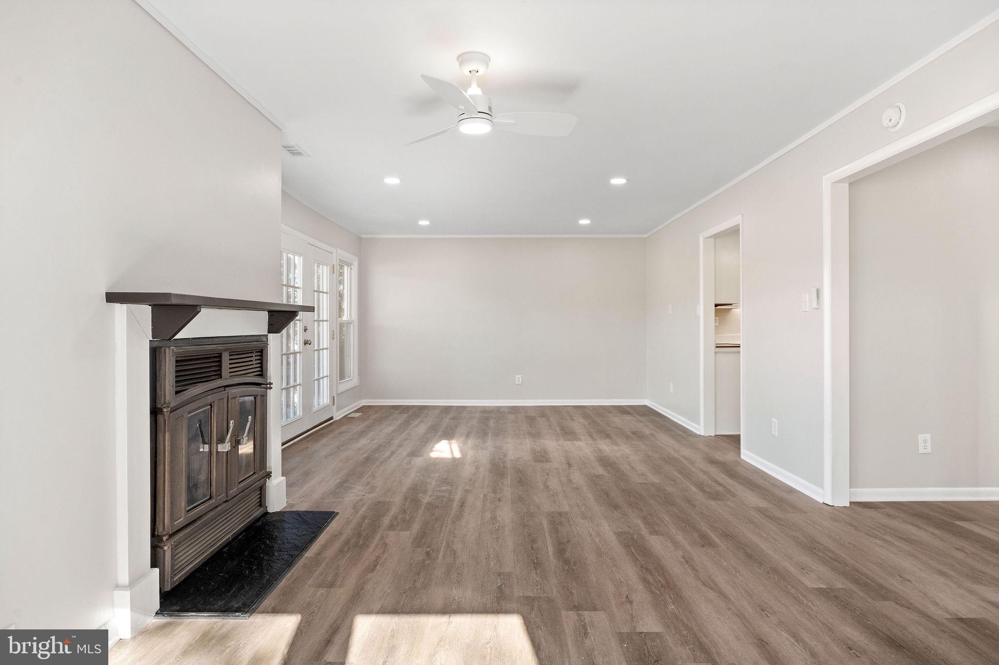 ASHBROOK - Residential