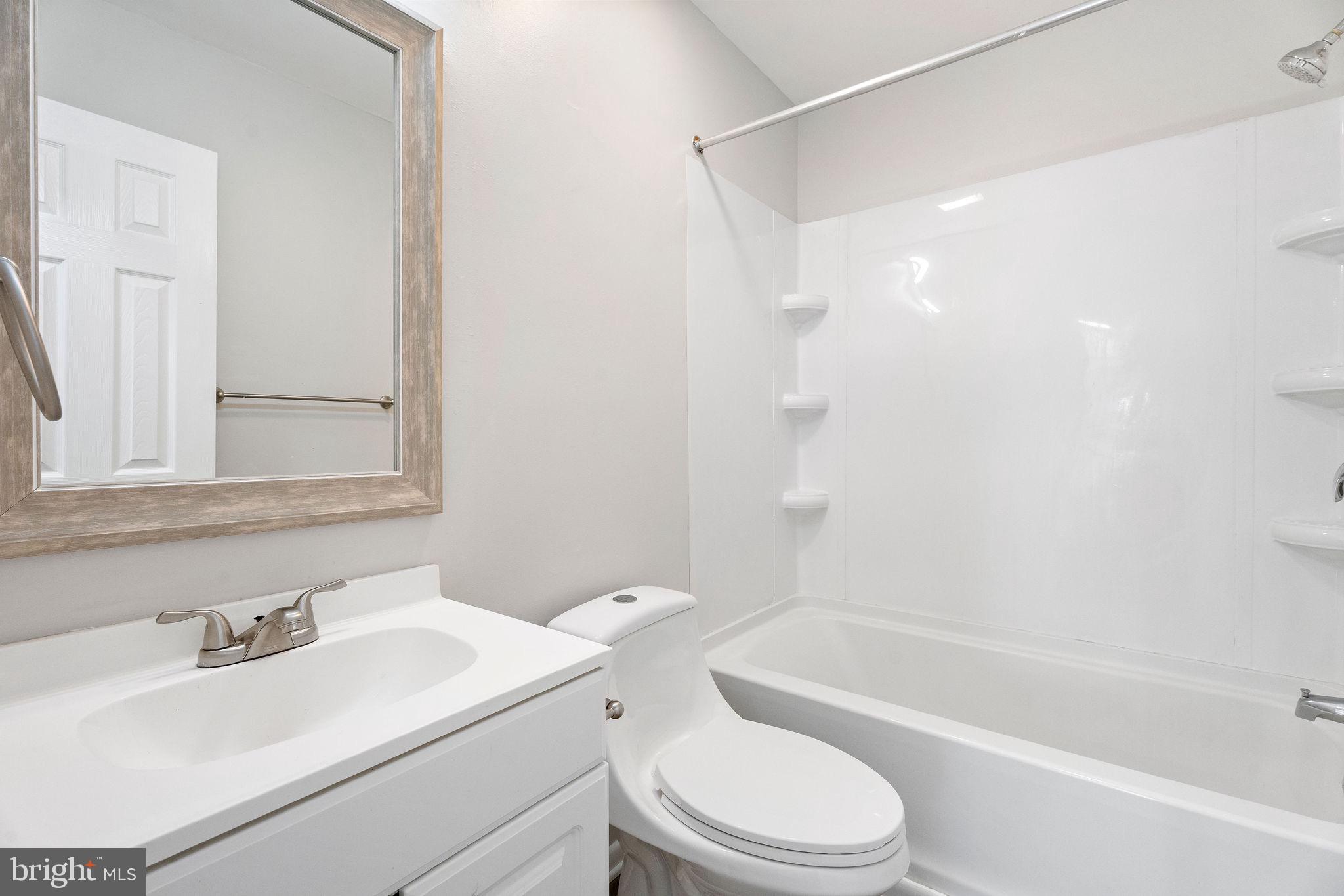 ASHBROOK - Residential