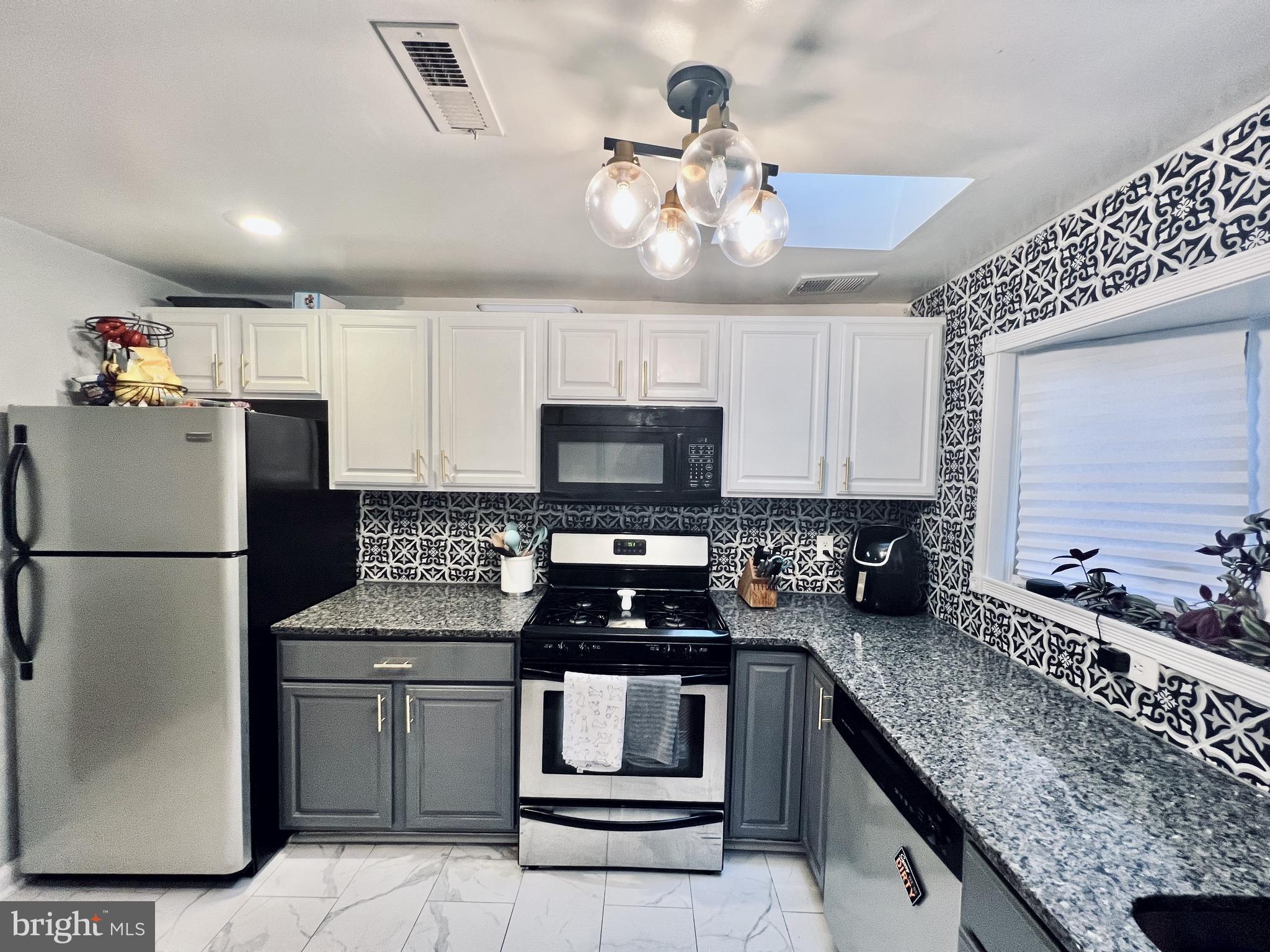 CANTON - Residential Lease