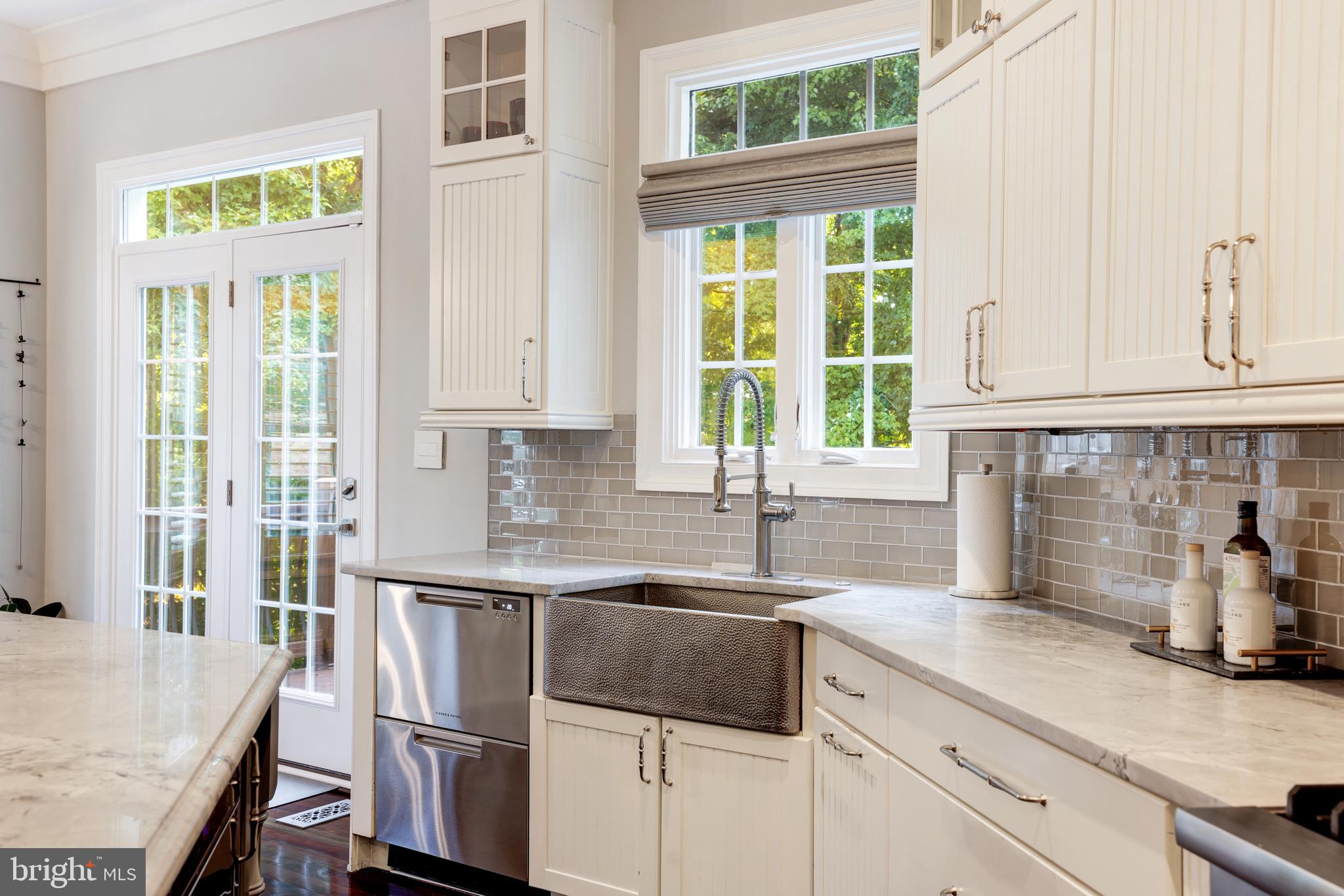 LANSDOWNE ON THE POTOMAC - Residential