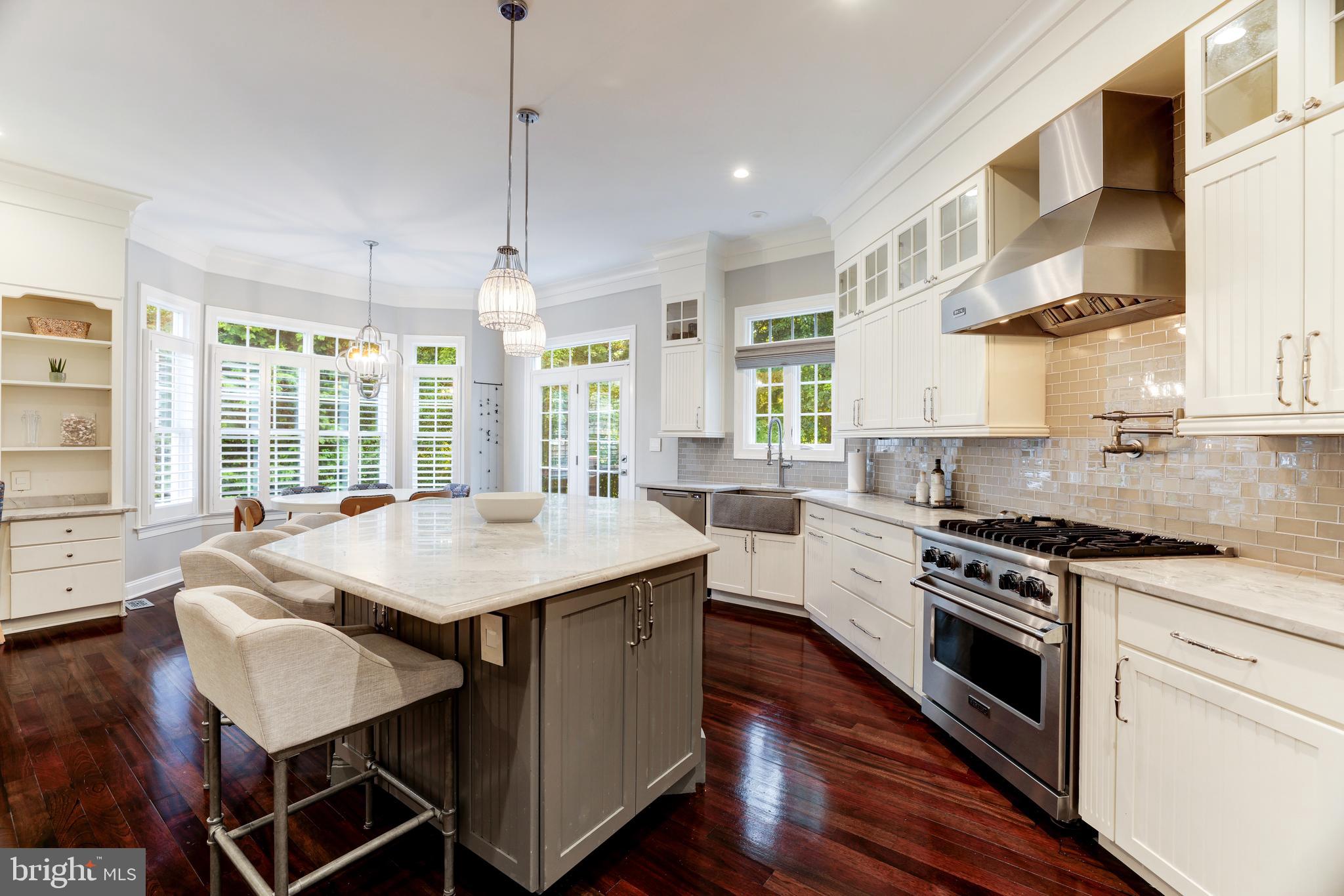 LANSDOWNE ON THE POTOMAC - Residential