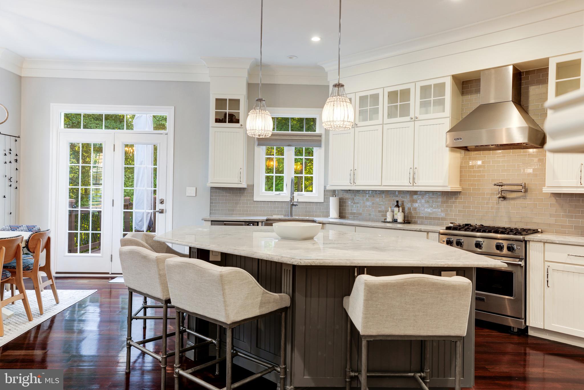 LANSDOWNE ON THE POTOMAC - Residential