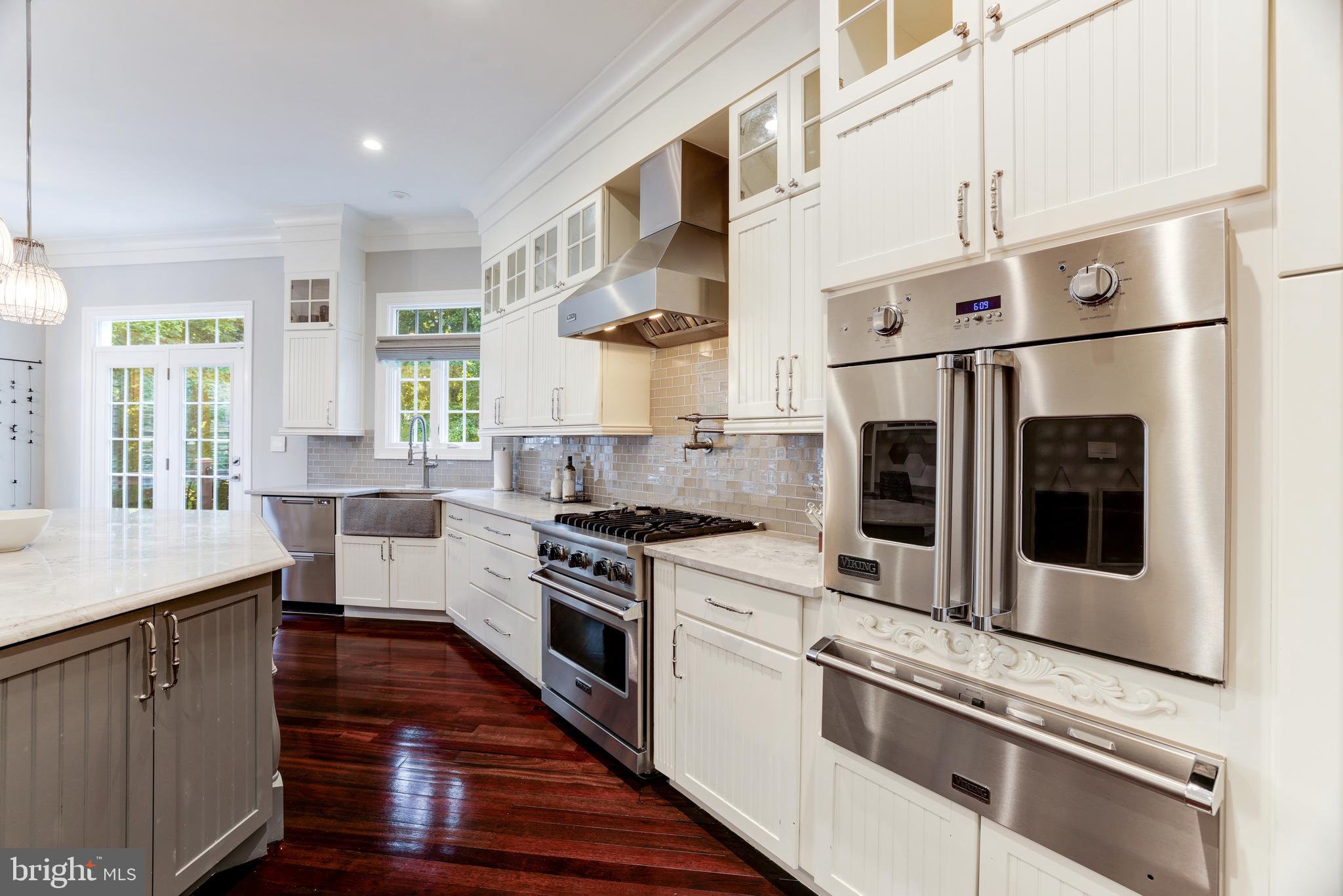 LANSDOWNE ON THE POTOMAC - Residential